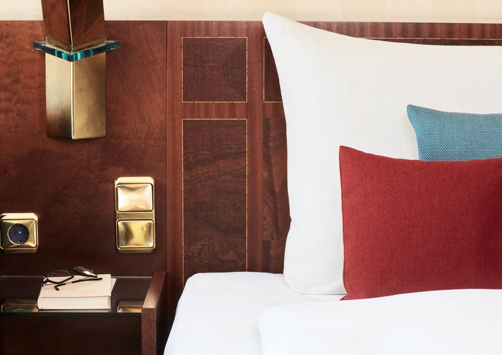 Apartment with Kitchenette