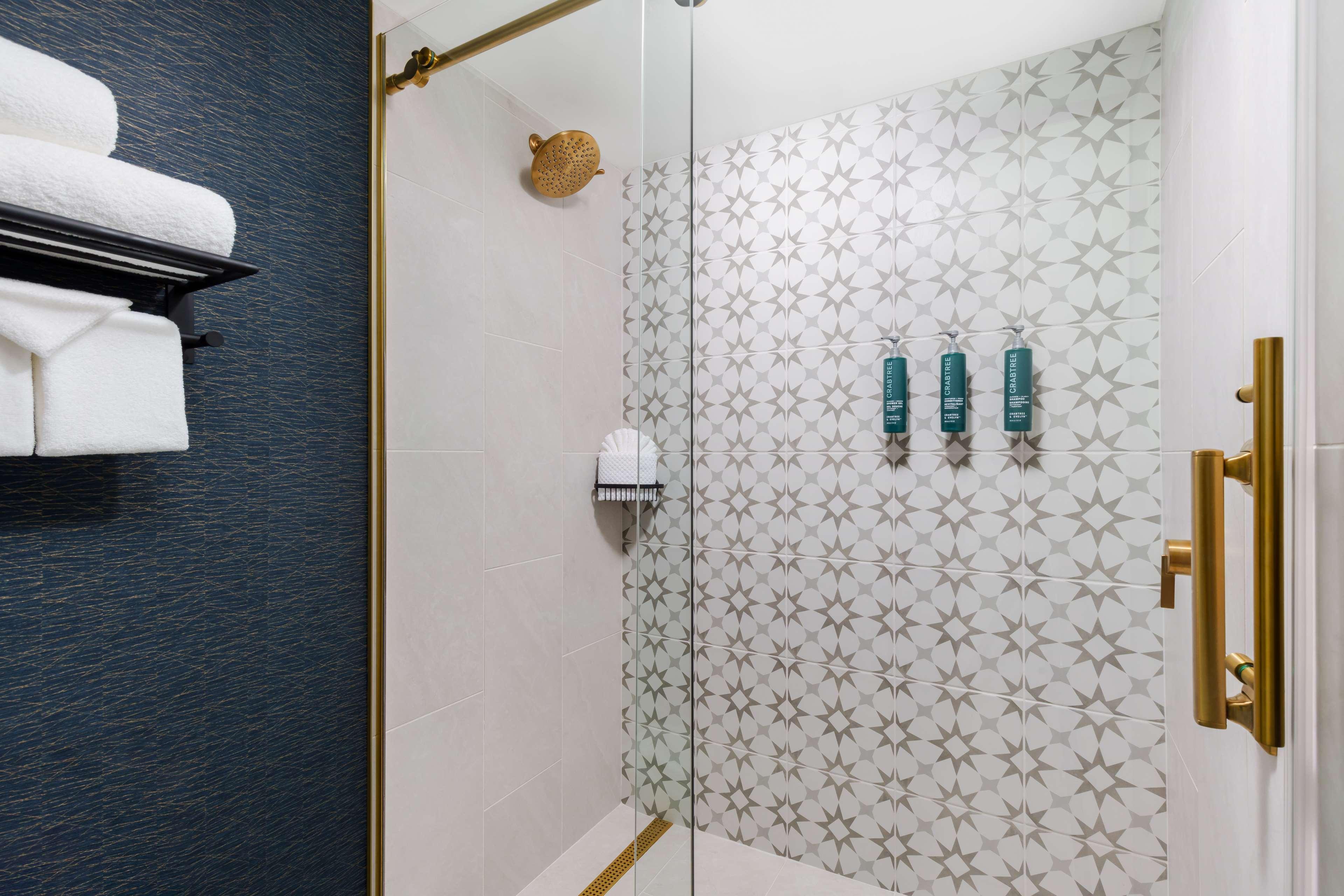 Double Accessible-two Queen Beds