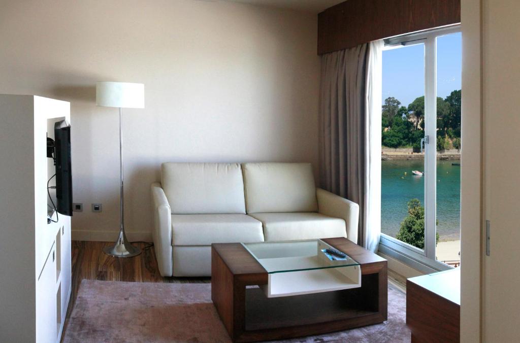 Double or Twin Sea View