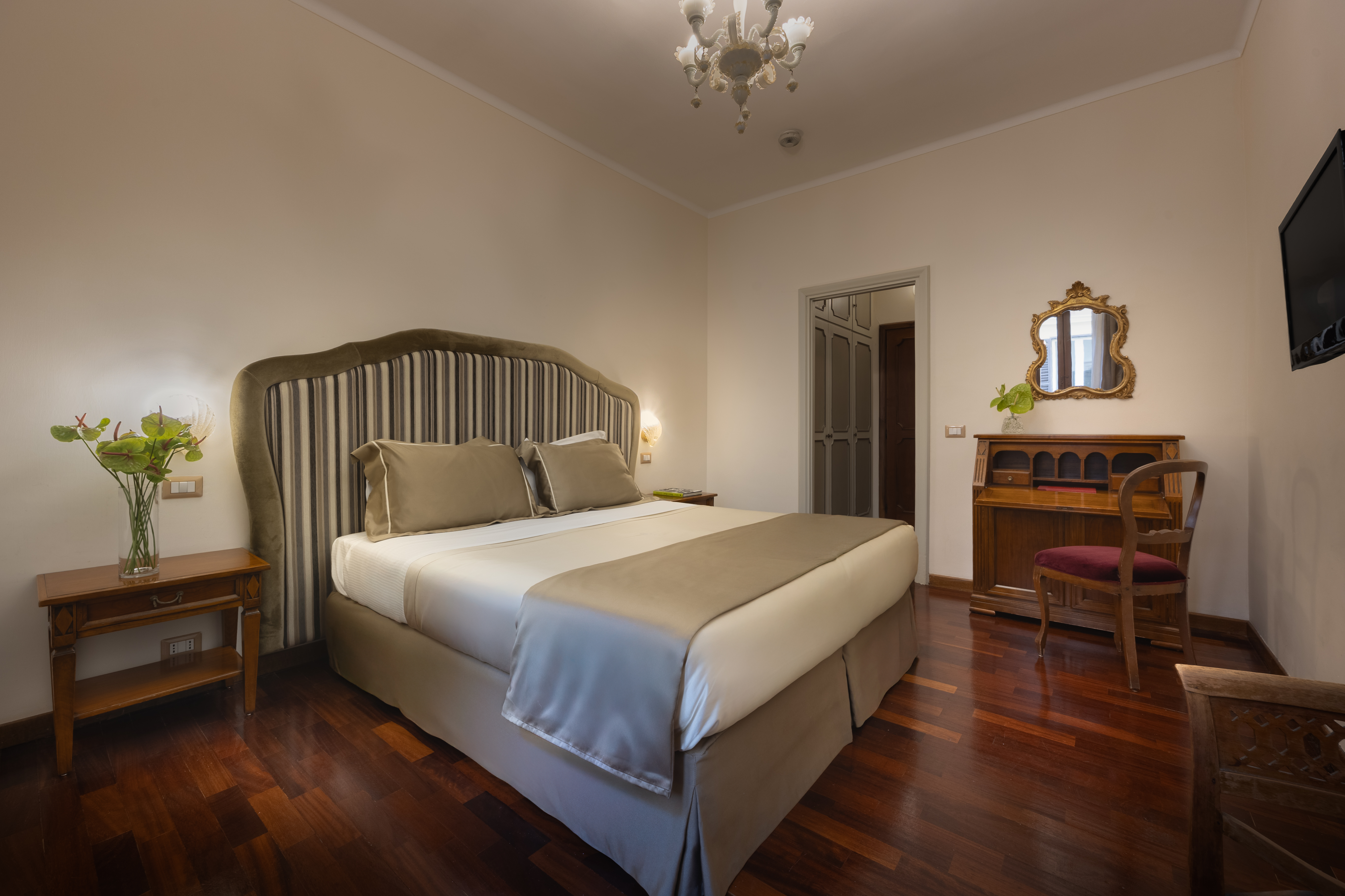 Double or Twin Standard