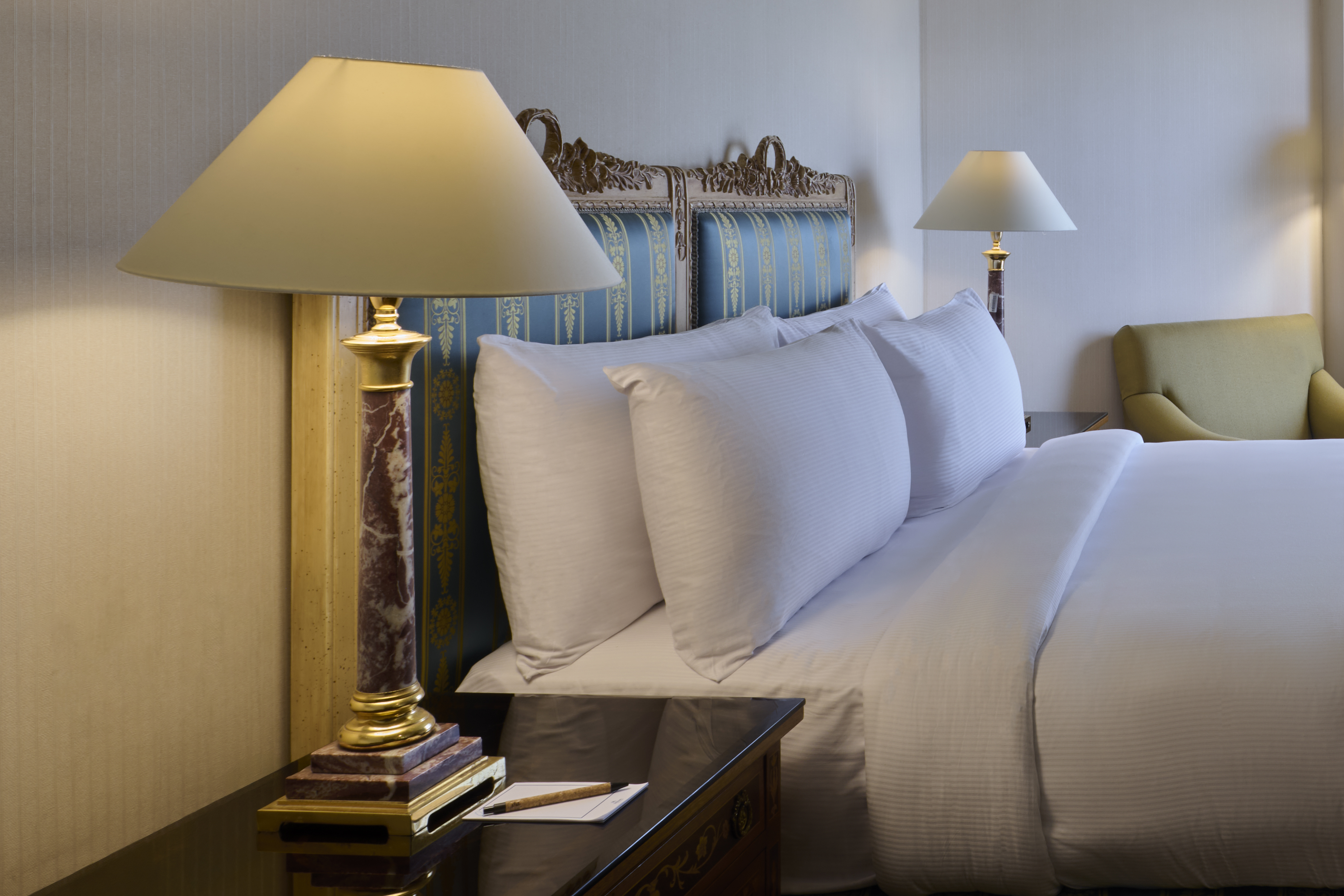 Suite Deluxe with Views