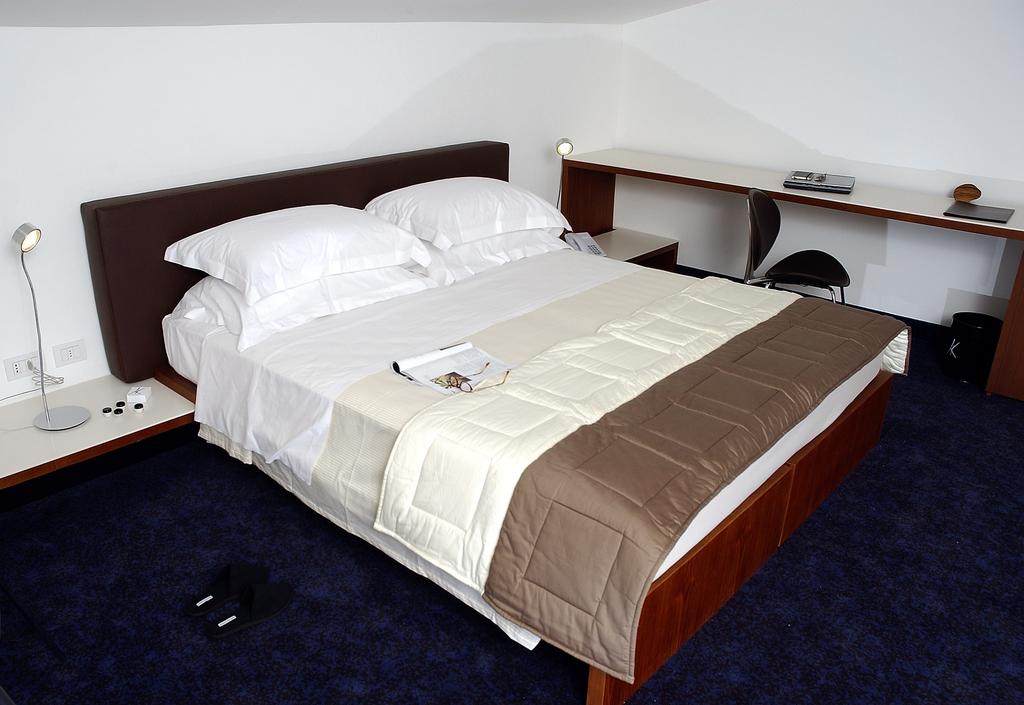 Double or Twin Economy