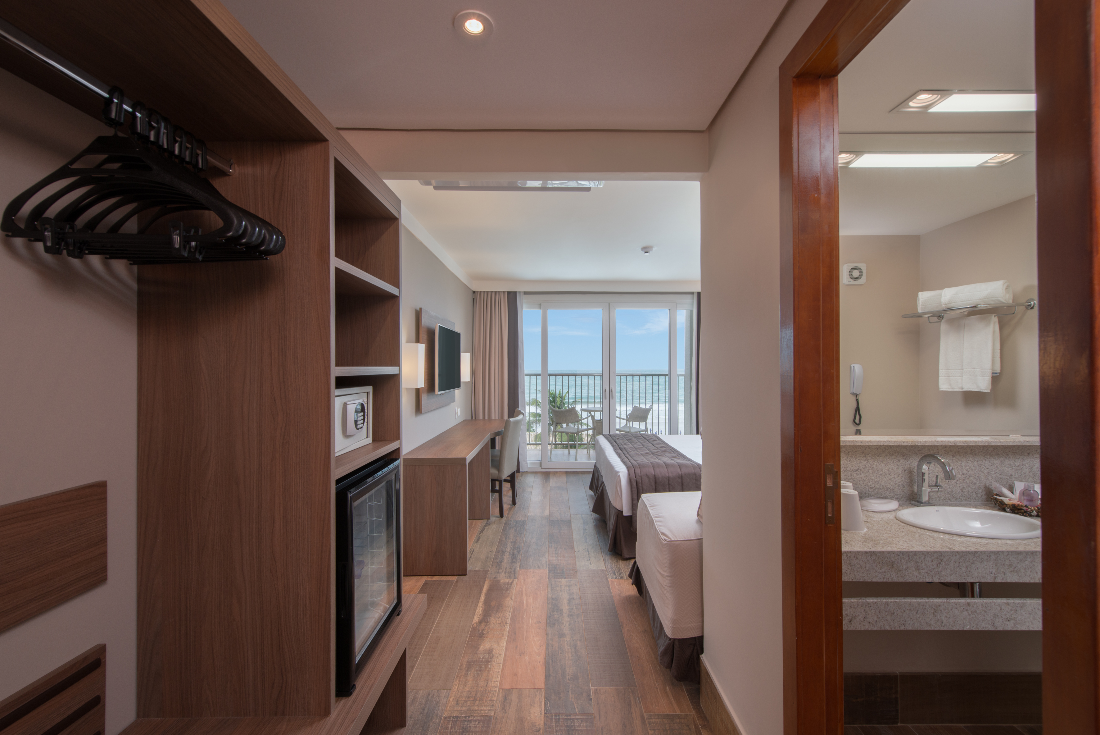 Double Superior Sea Front