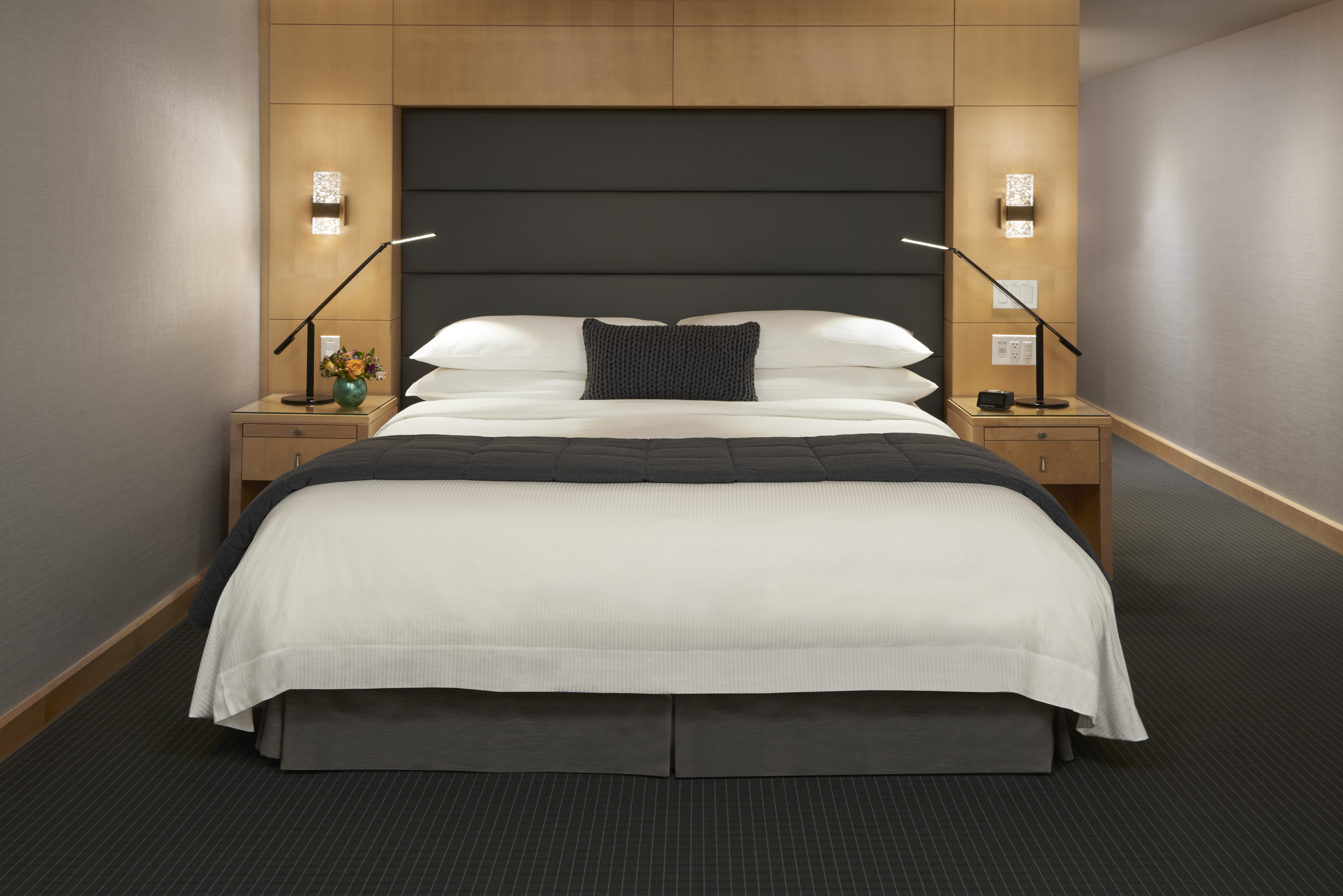 Double Deluxe King Bed