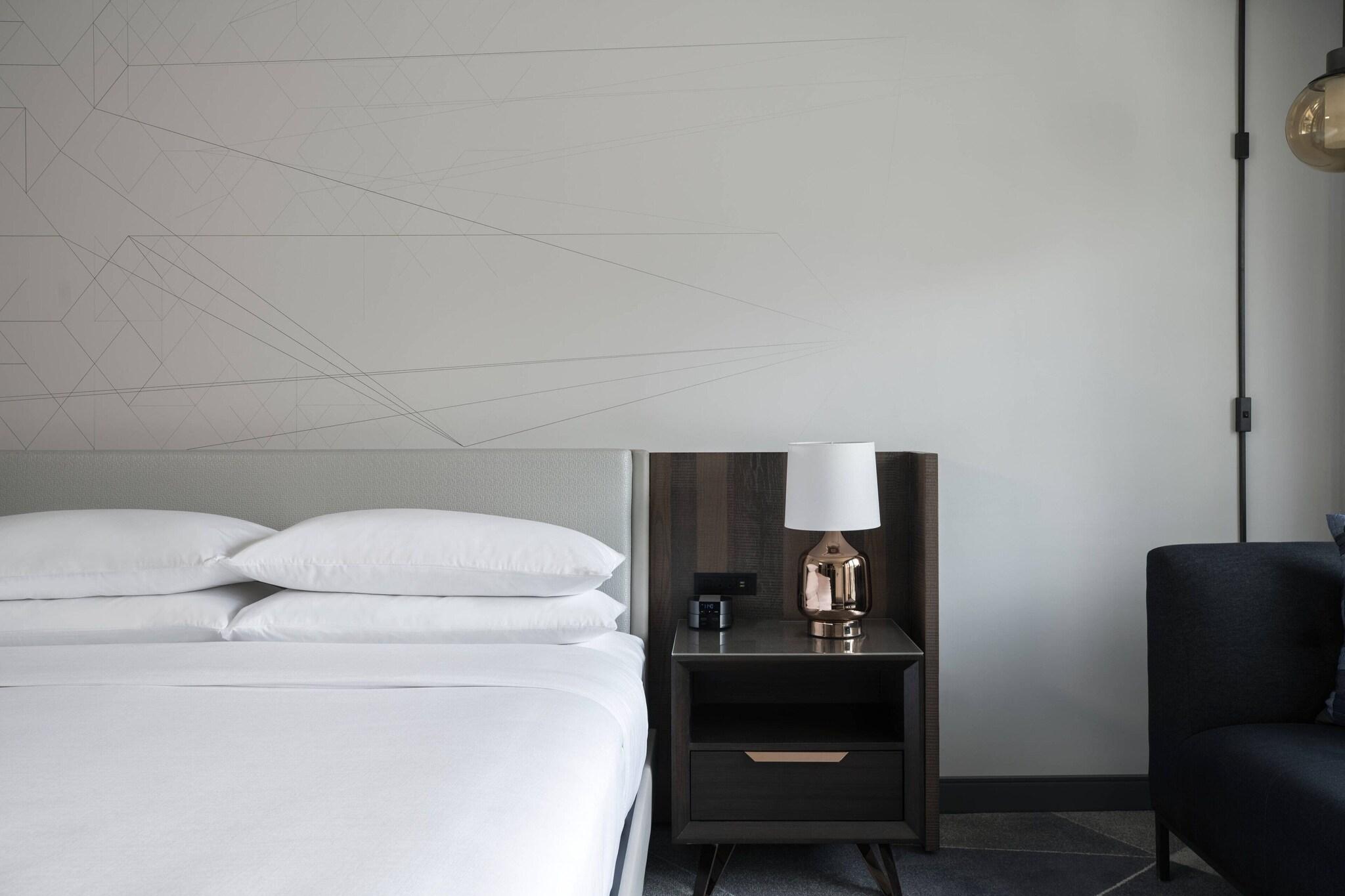 Double Club King Bed