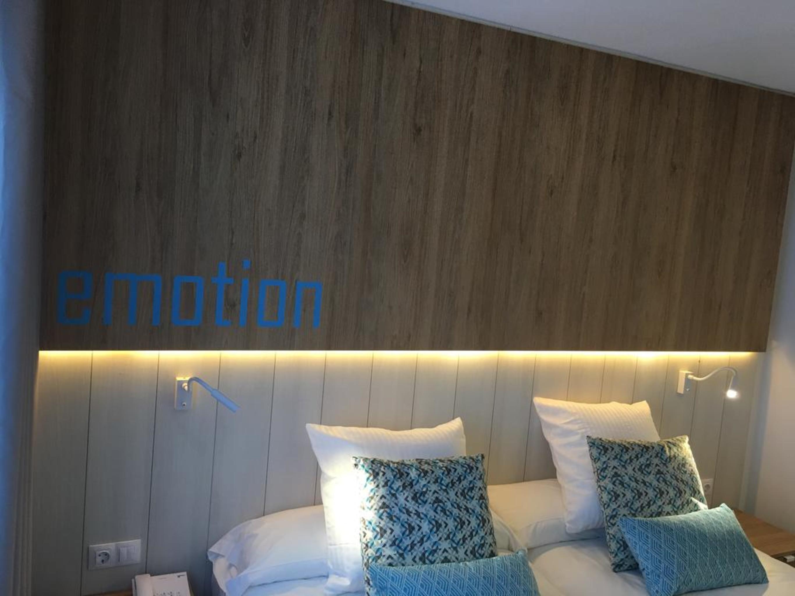 Double or Twin Standard