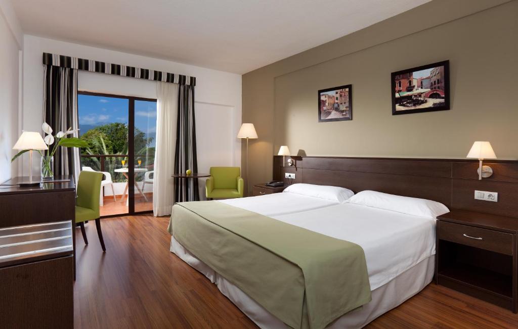 Double Single Sea View with Balcony