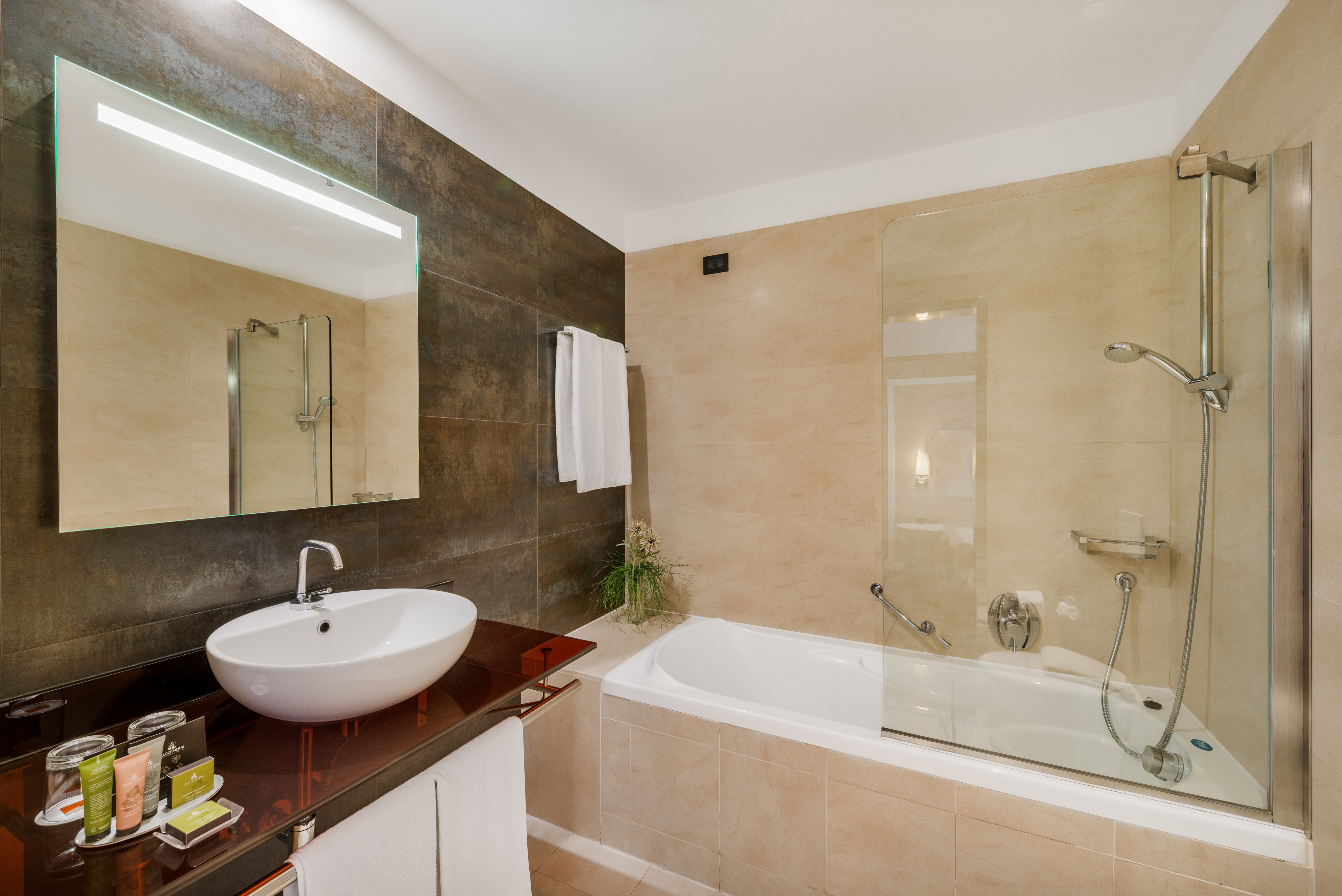 Double Single Superior