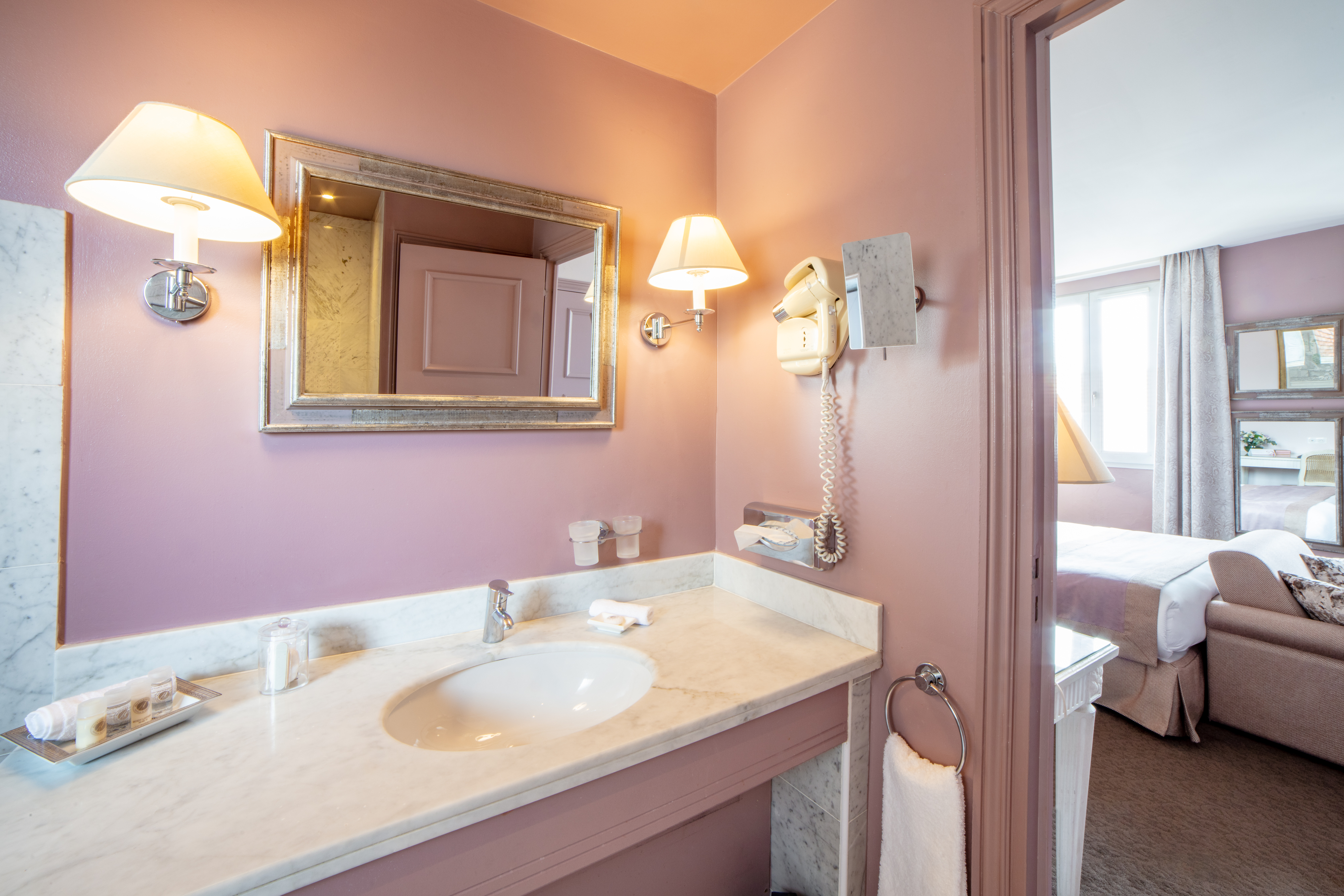 Double or Twin Deluxe