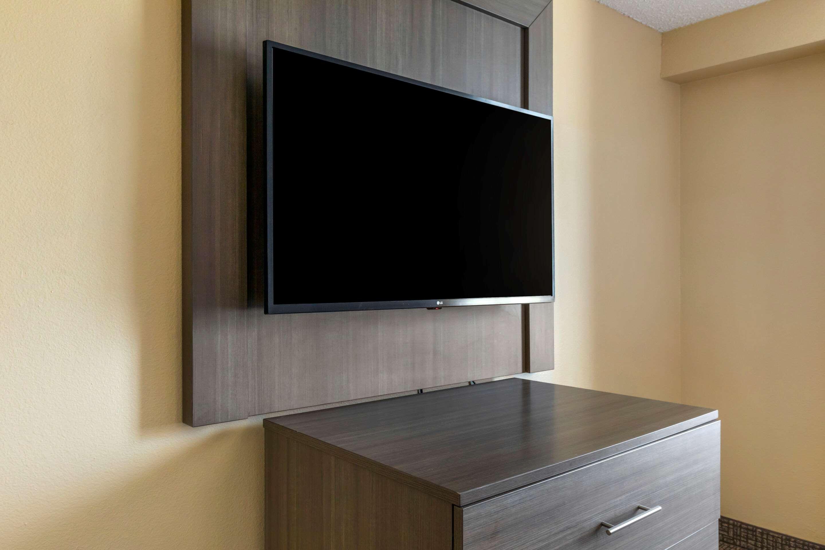 Suite Two Queen Beds Non Smoking