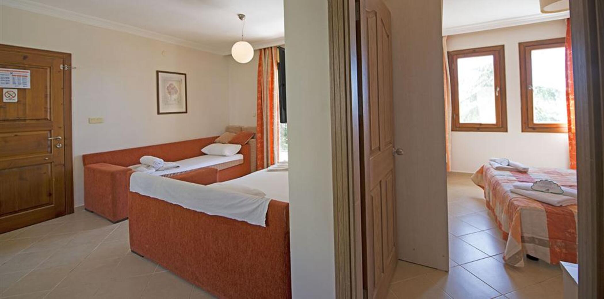 Family Room Connecting Room