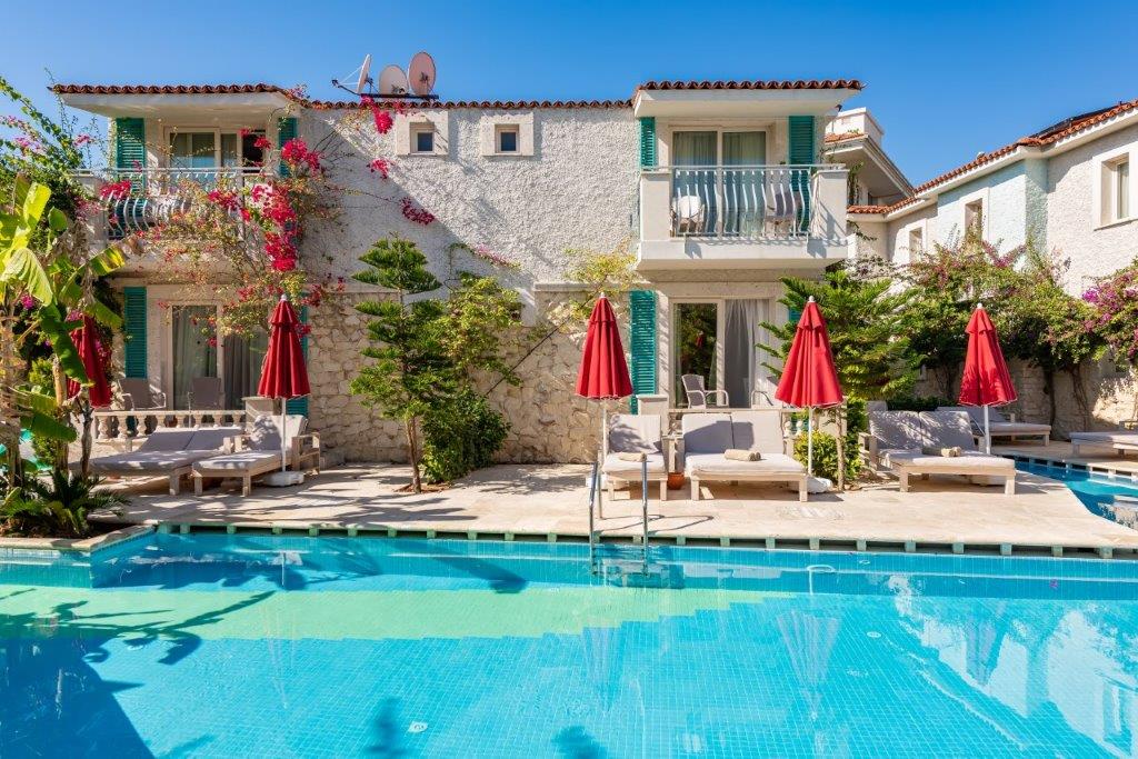 Double Single Lake View