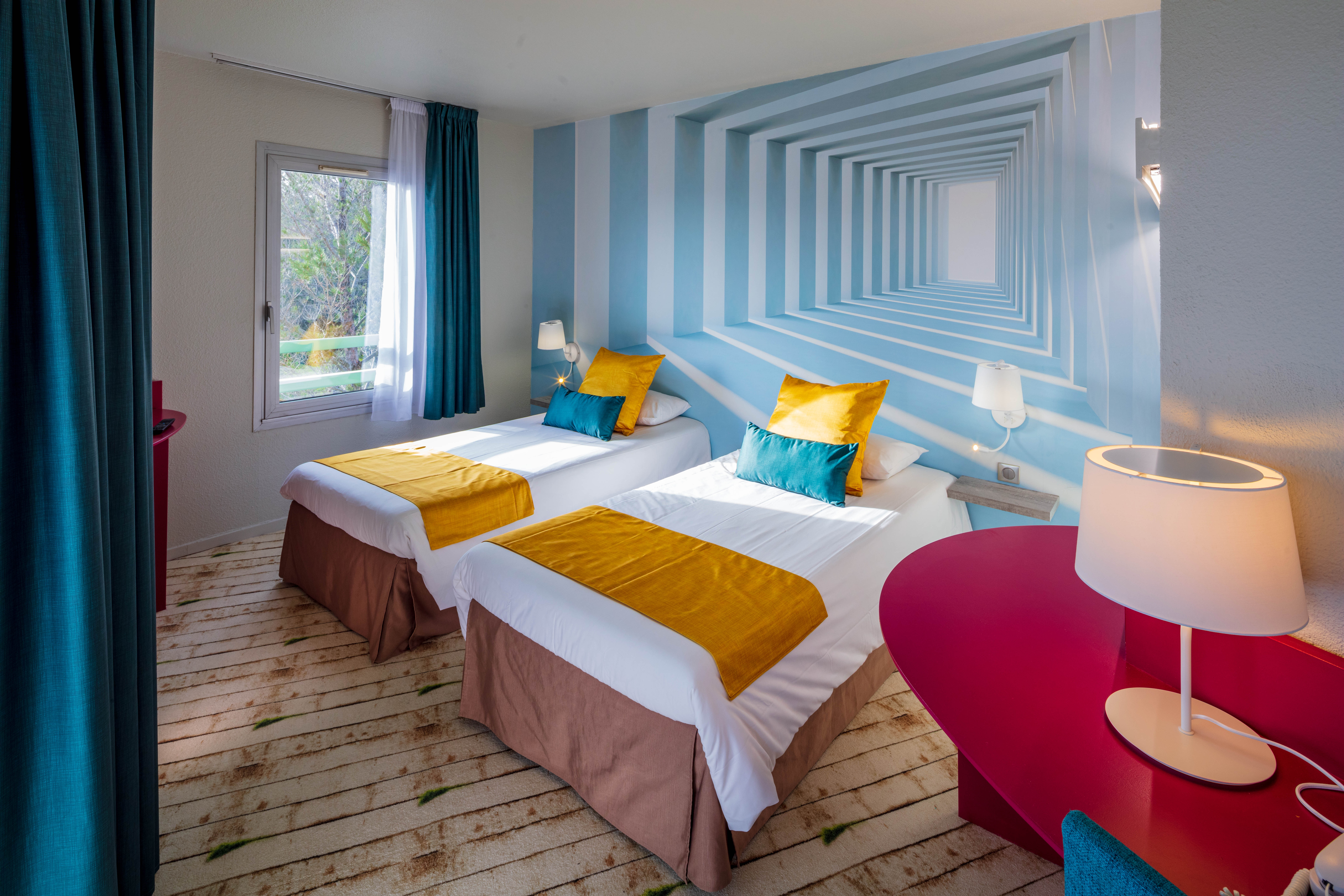 Double or Twin Standard