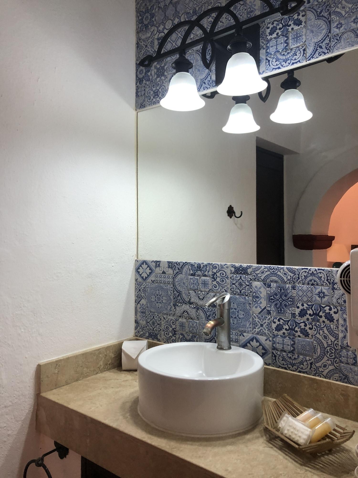 Double Deluxe King Bed