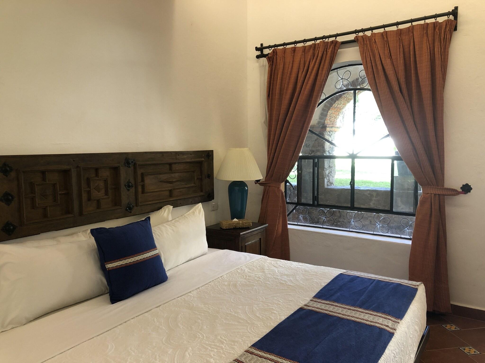 Double Deluxe King Bed