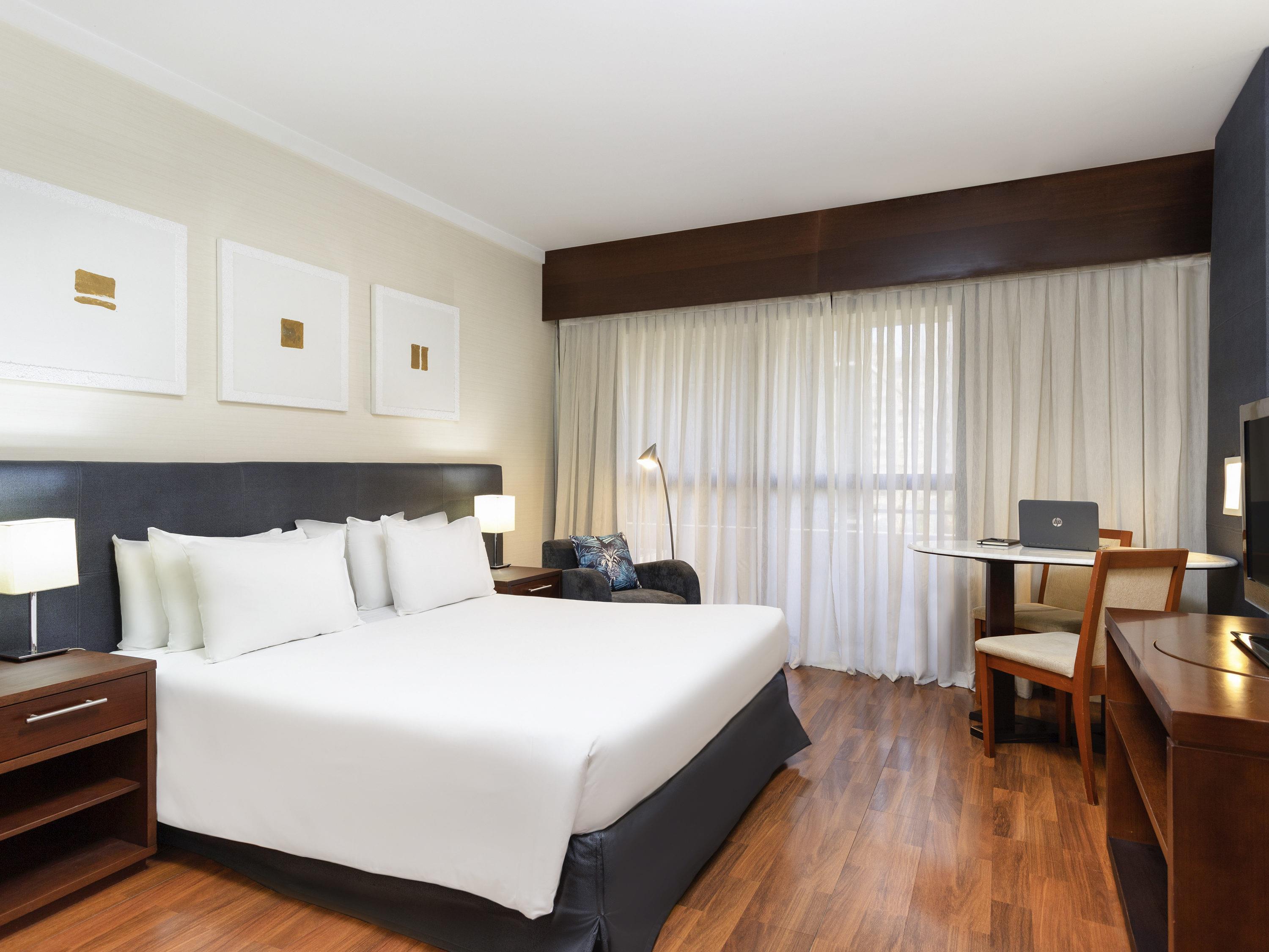 Apartment Queen Size Bed