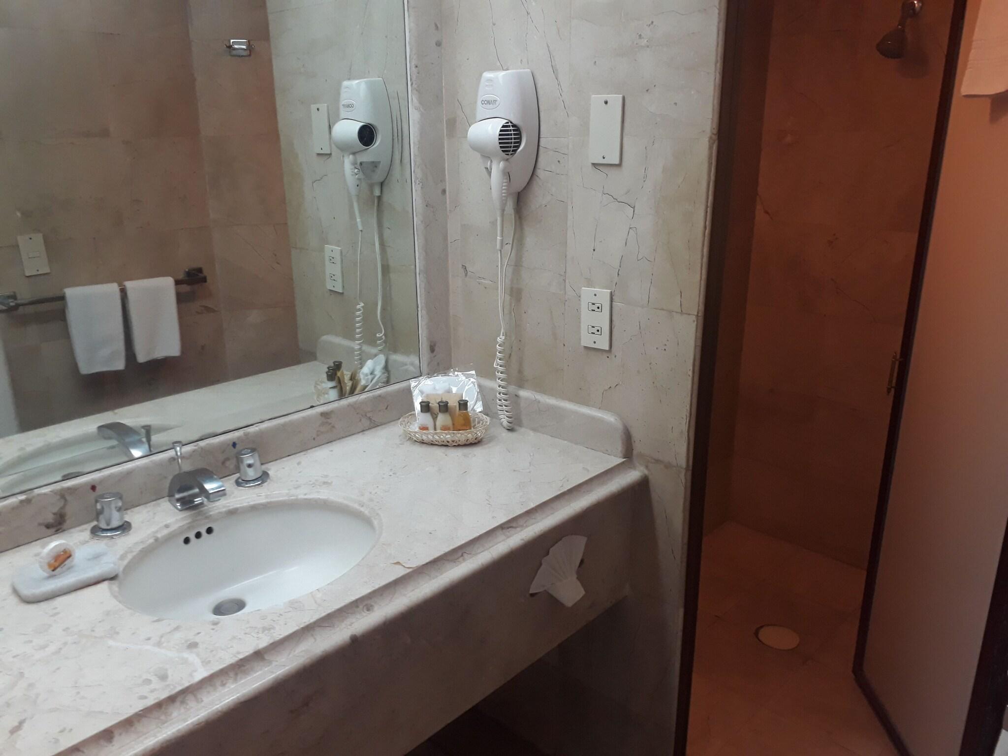 Double Queen Size Bed