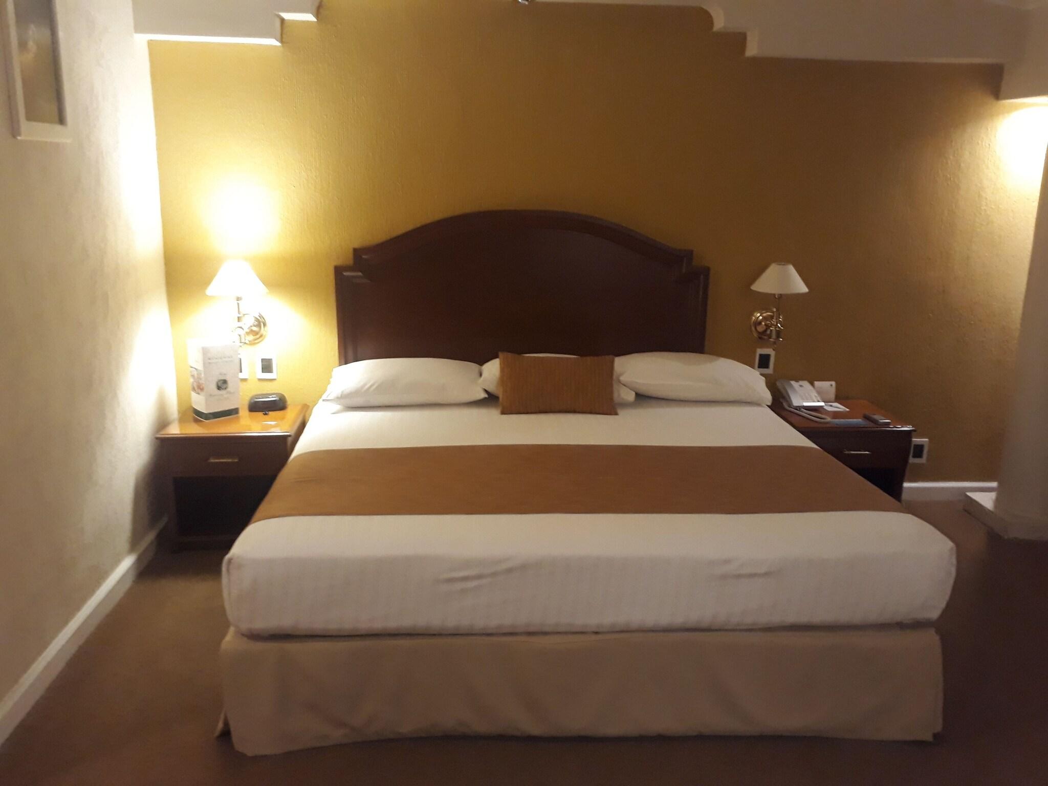 Double Queen Size Bed