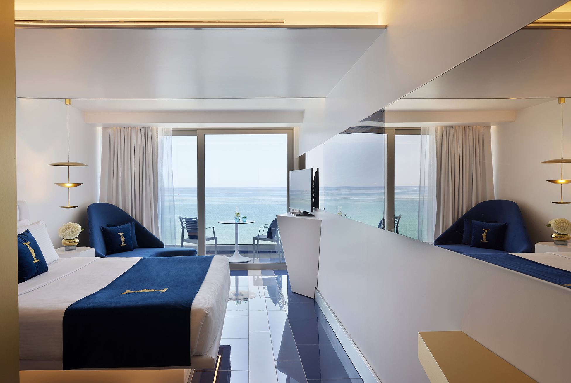 Double or Twin Deluxe Sea View