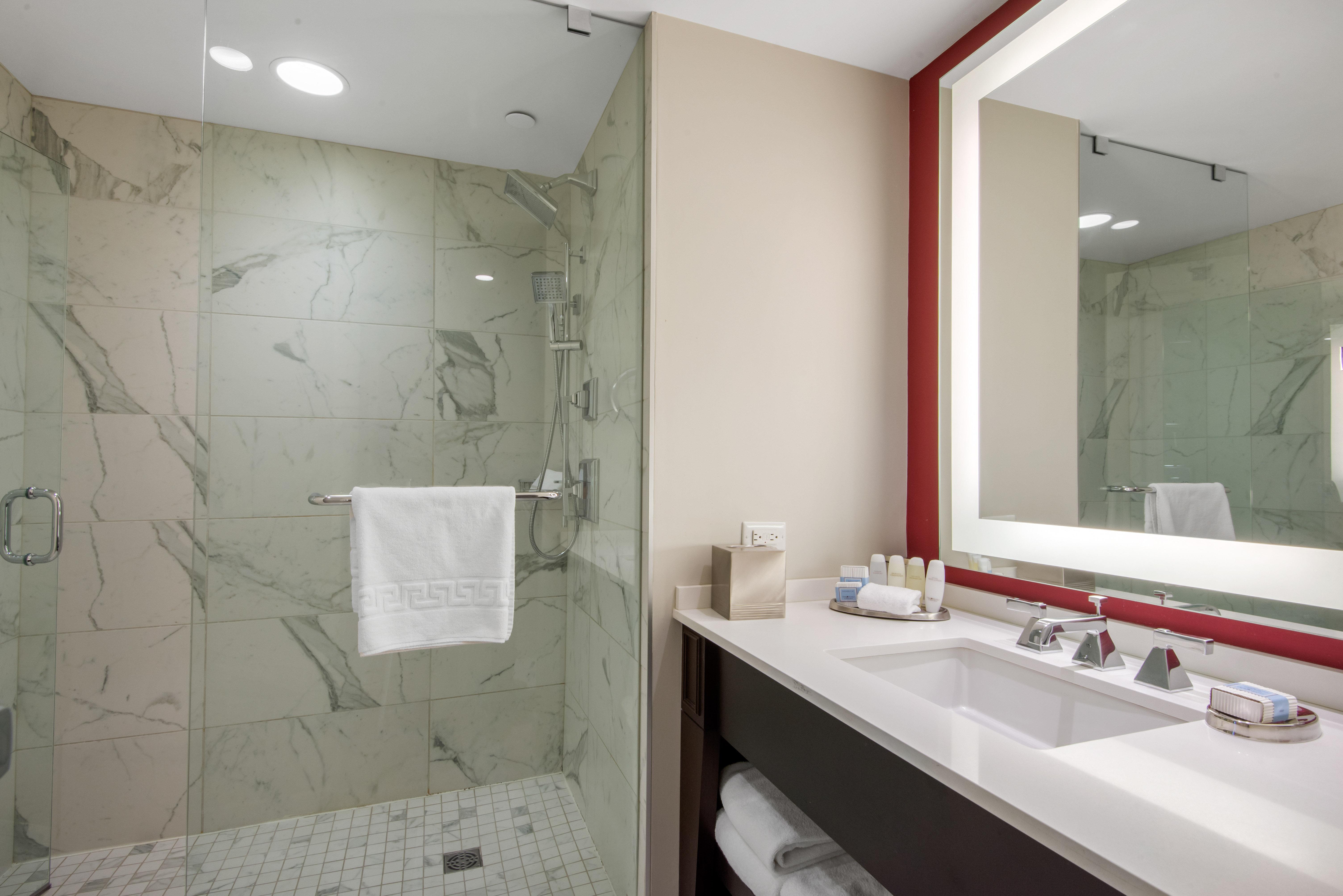 Double Deluxe Two Queen Beds