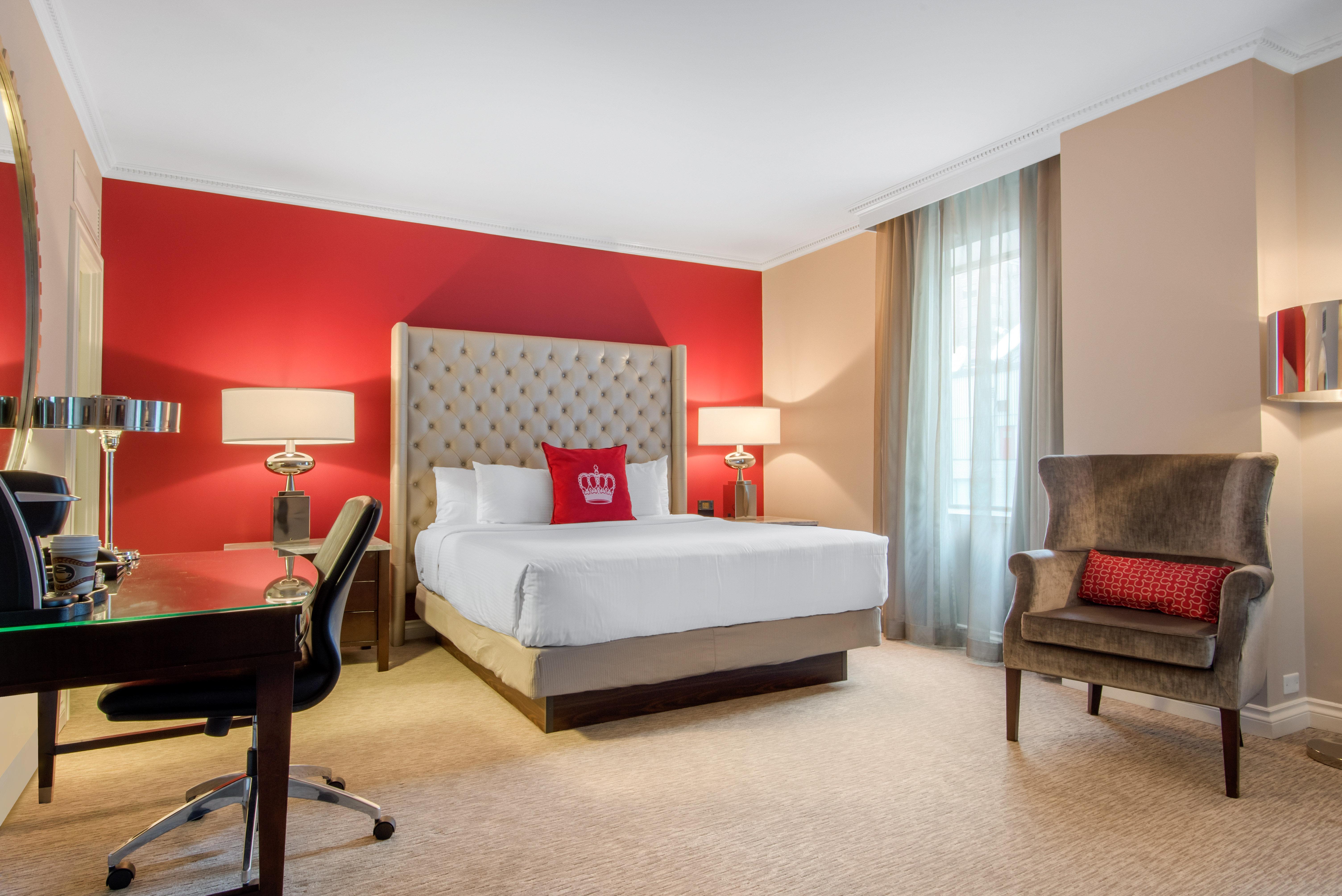 Double Deluxe King Bed