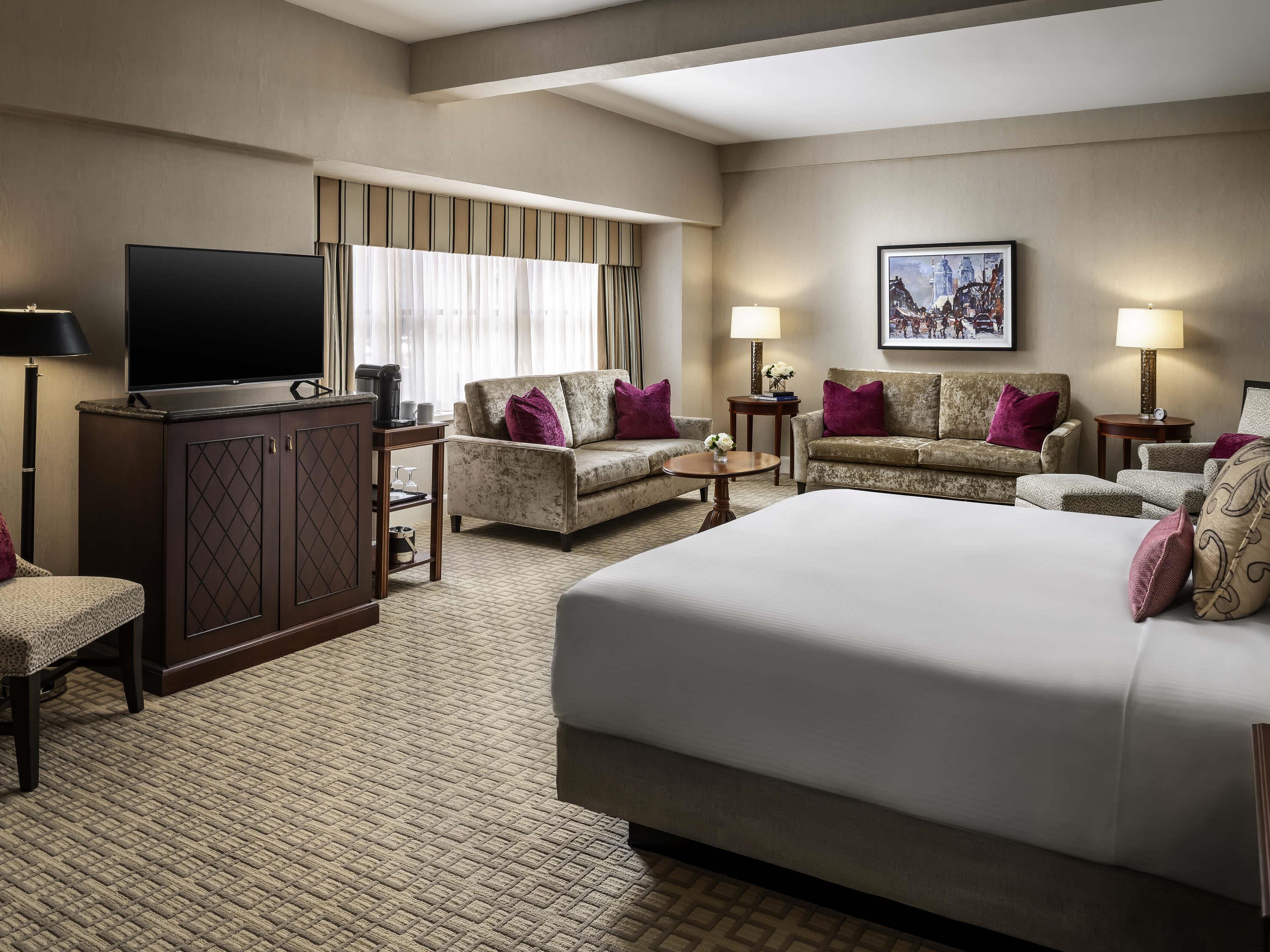 Double Deluxe Queen Bed