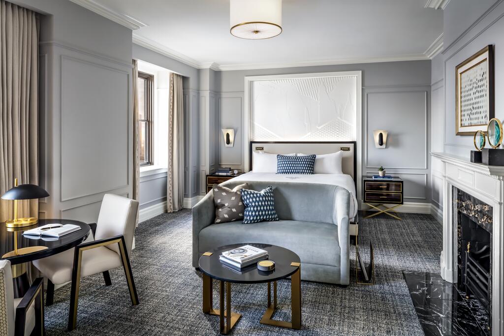 Double Deluxe King Bed