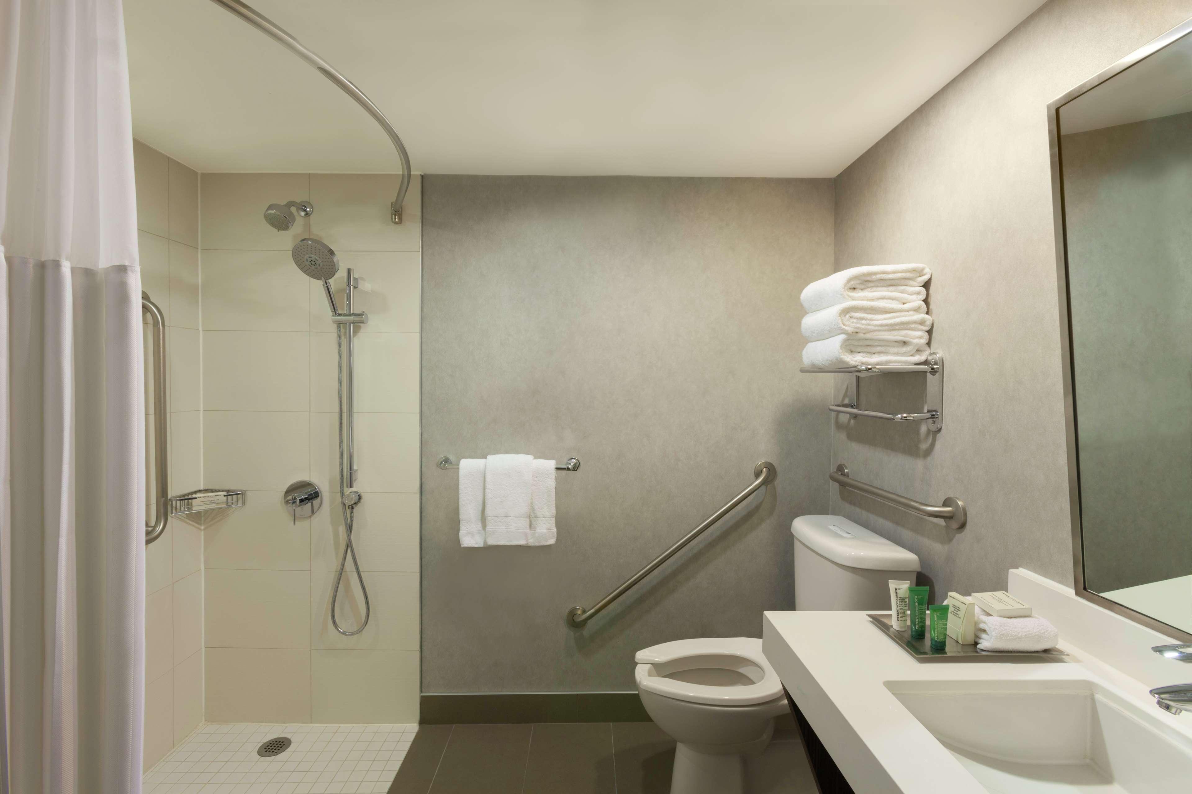 Double Accessible King Size Bed