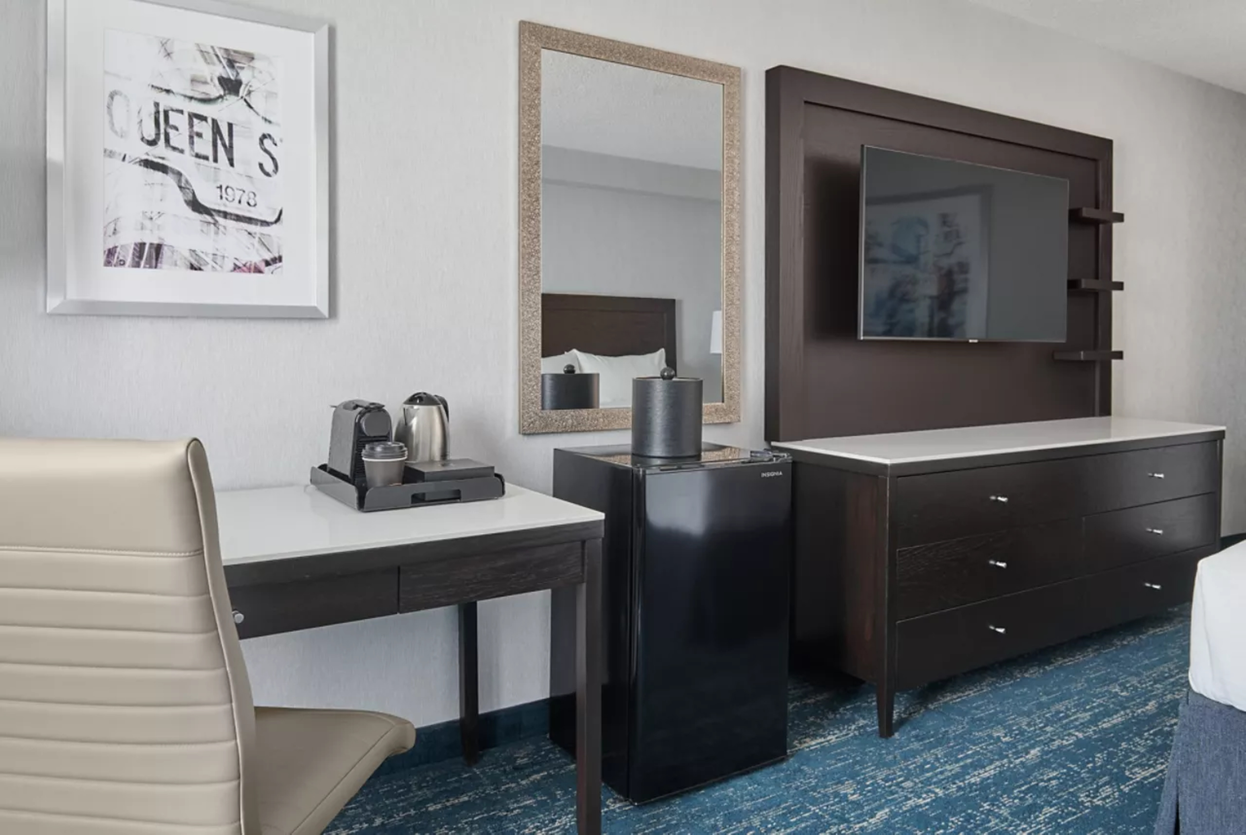 Double Deluxe King Bed