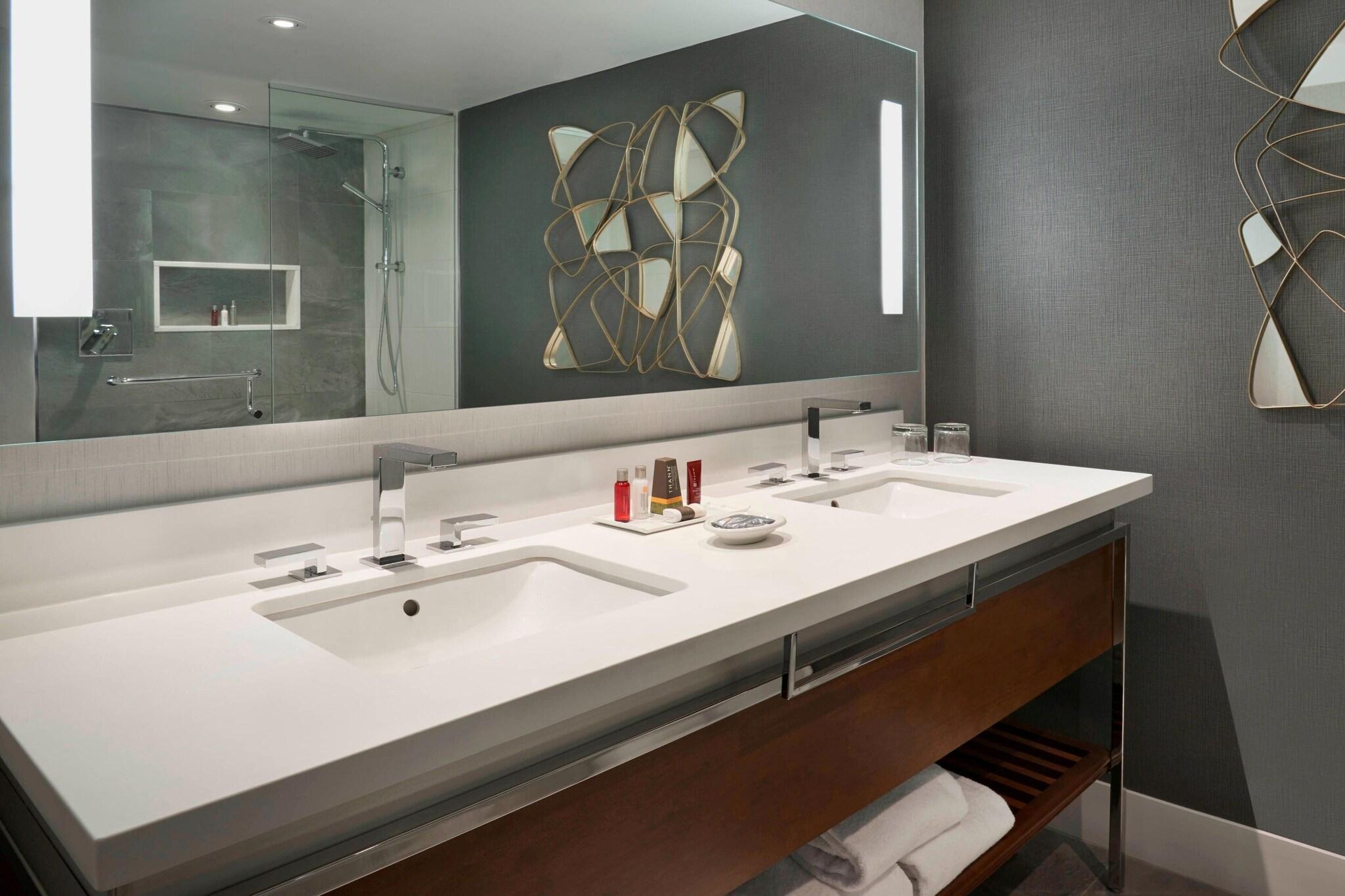 Studio King Size Bed