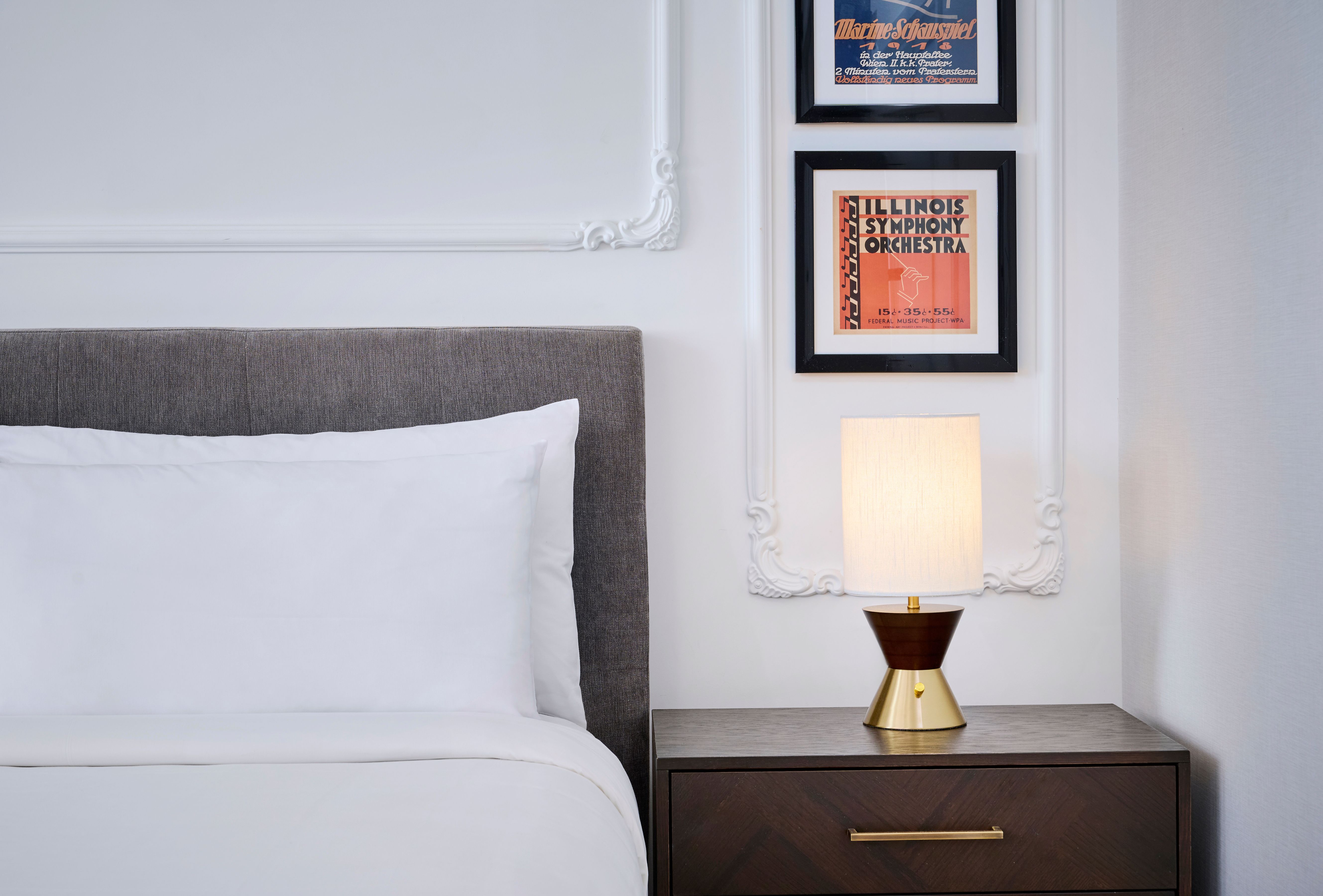 Double Deluxe Queen Bed