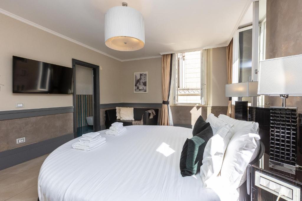 Triple Deluxe with Views