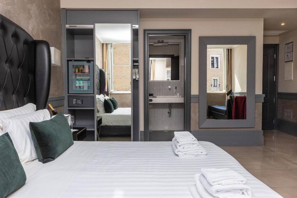 Triple Deluxe with Views