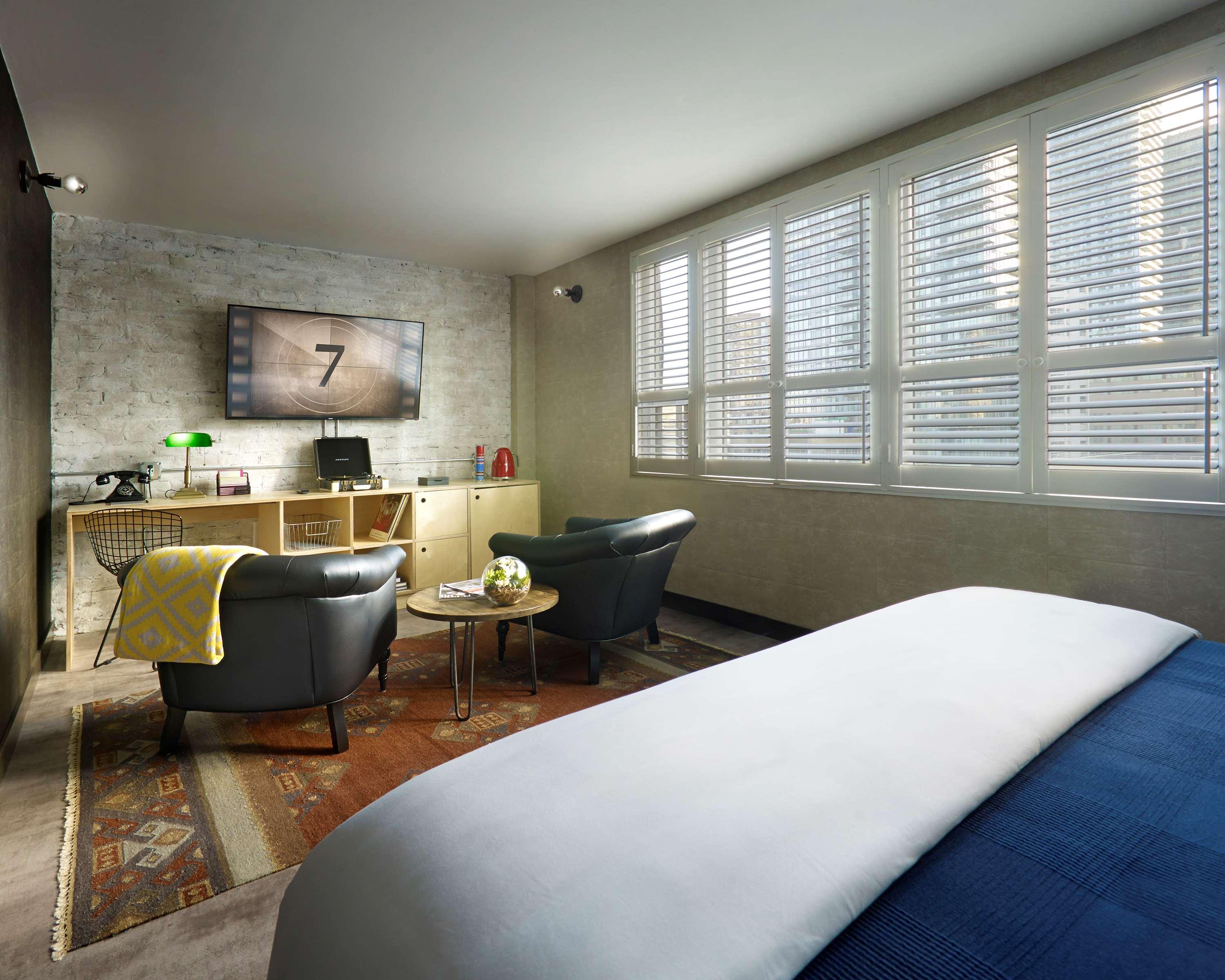 Double Queen Size Bed