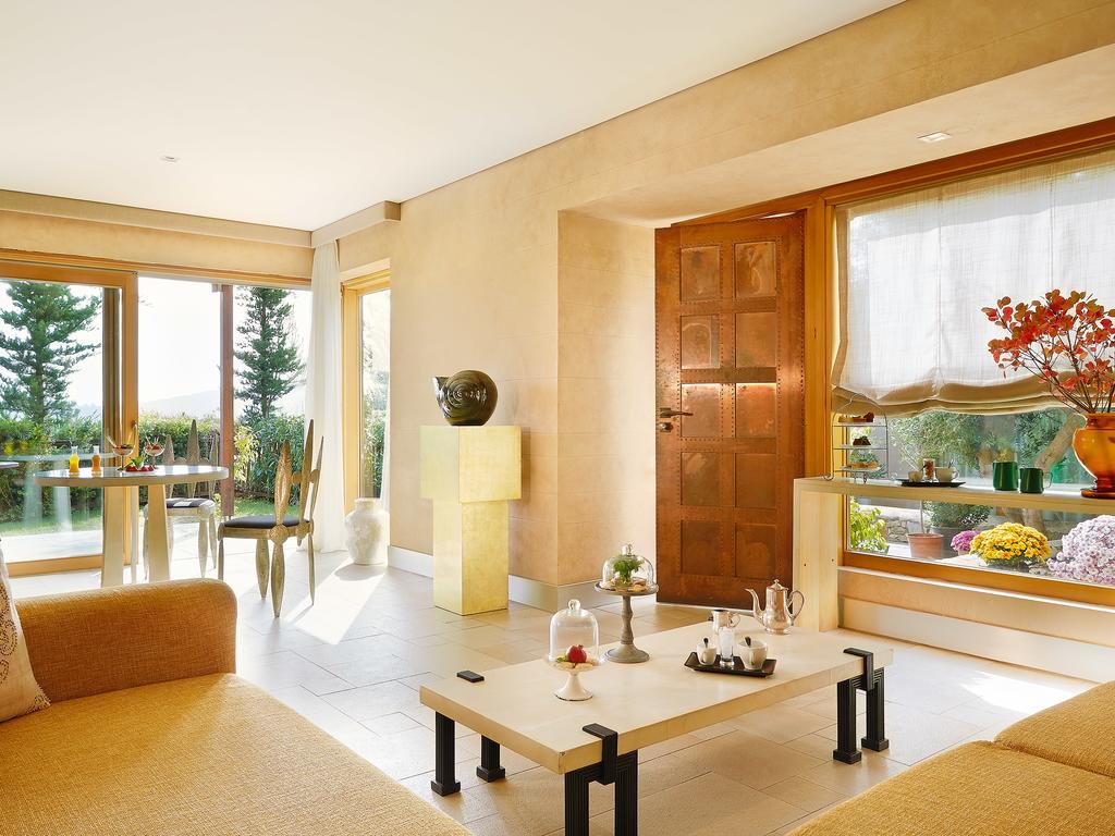 Family Room Deluxe Sea View