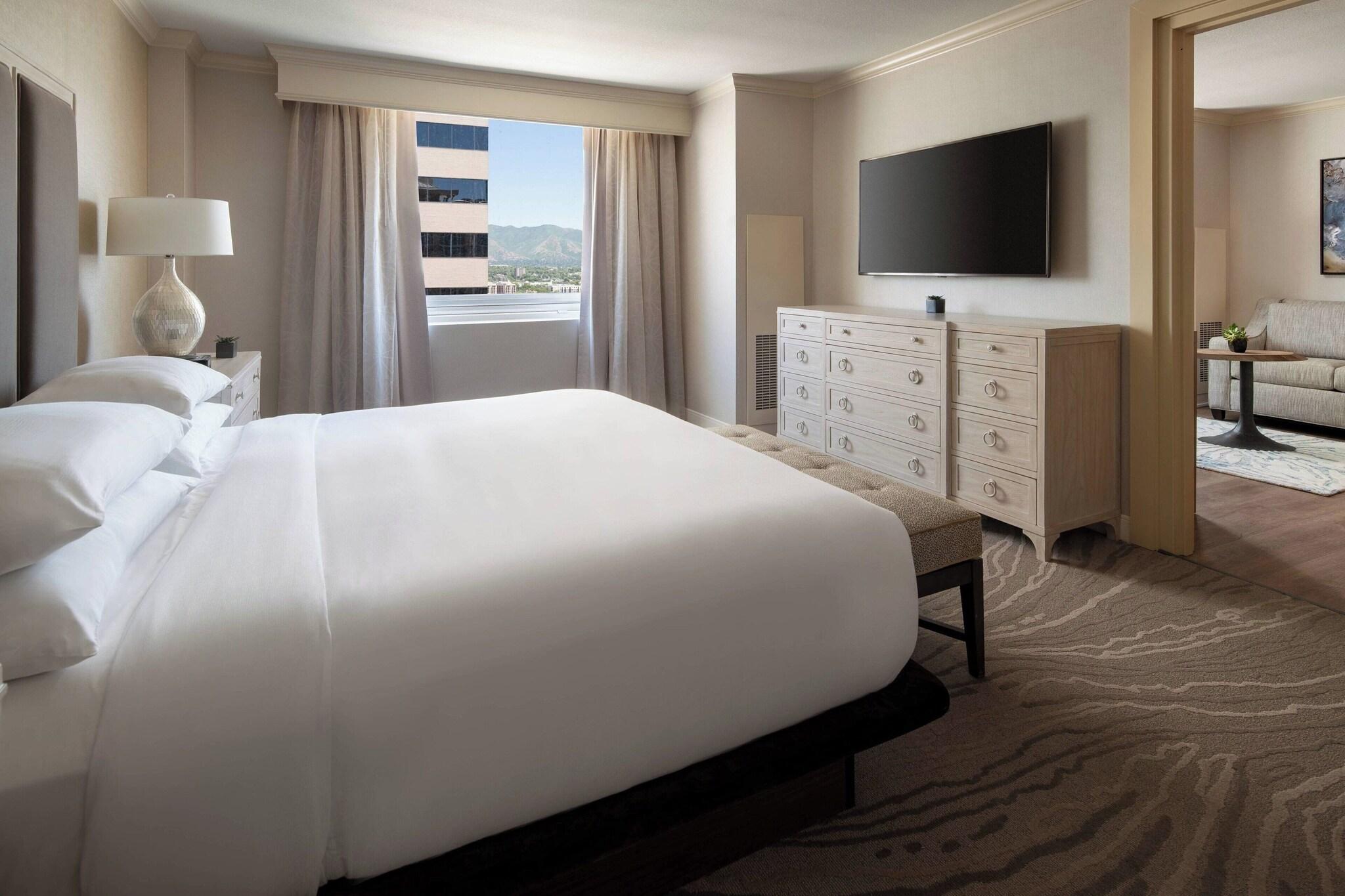 Suite City View King Bed
