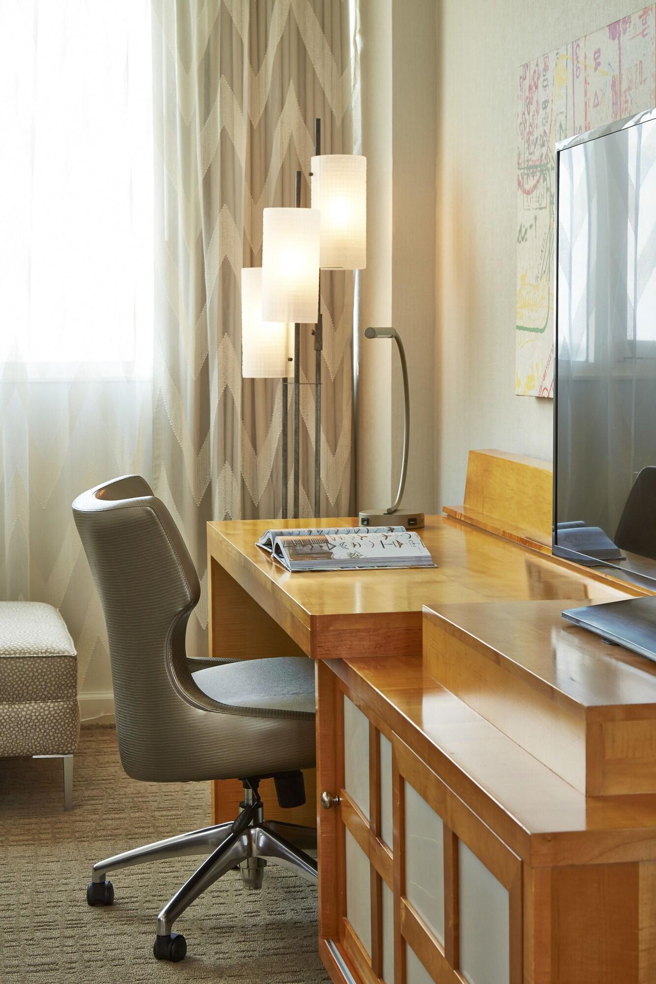 Double Club King Bed