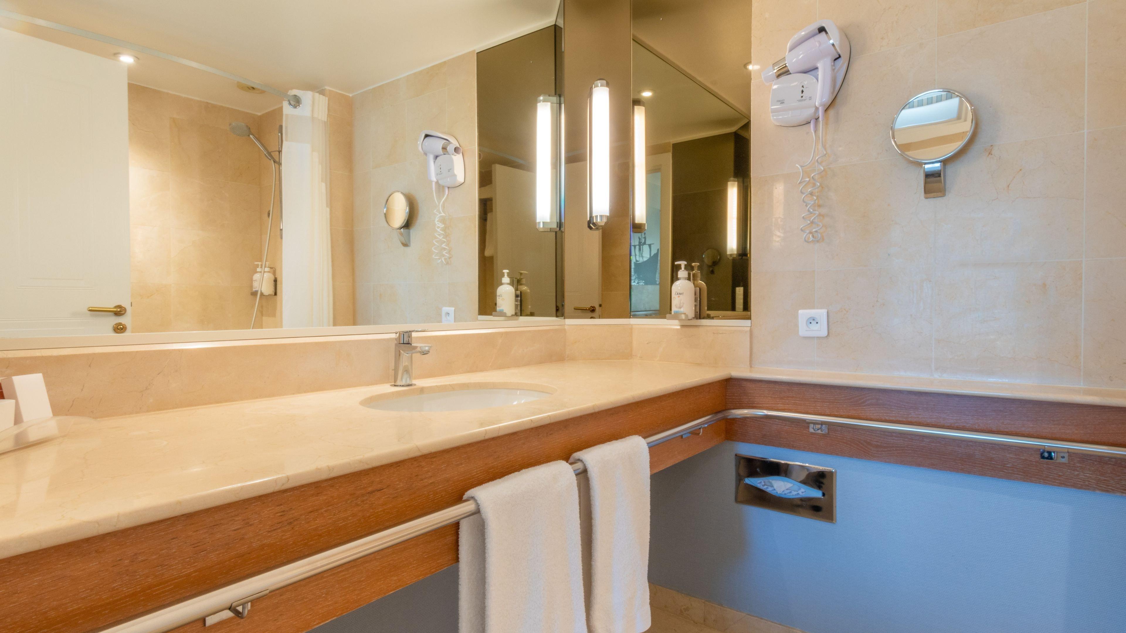 Twin Premium Sea View