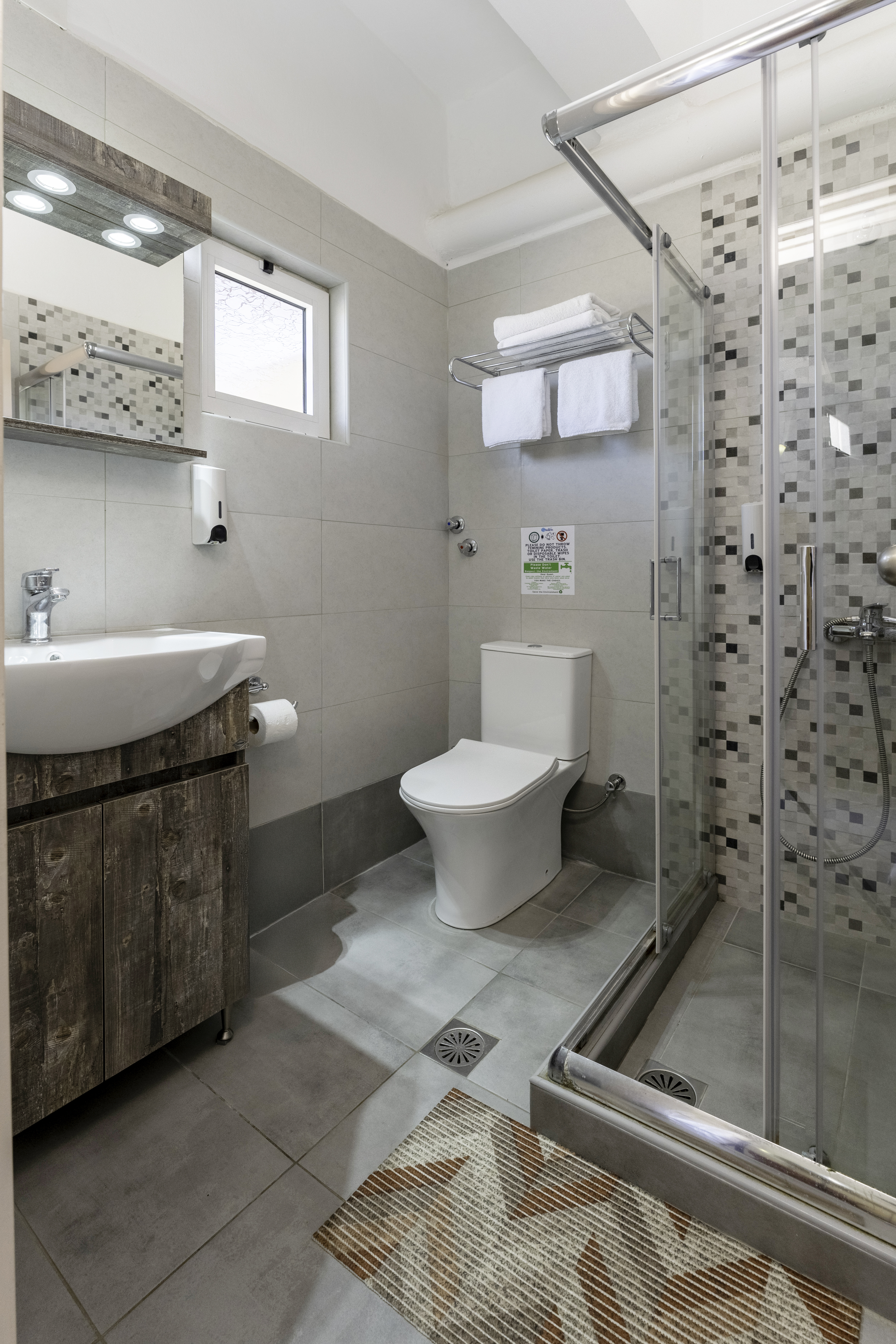 Double or Twin Standard