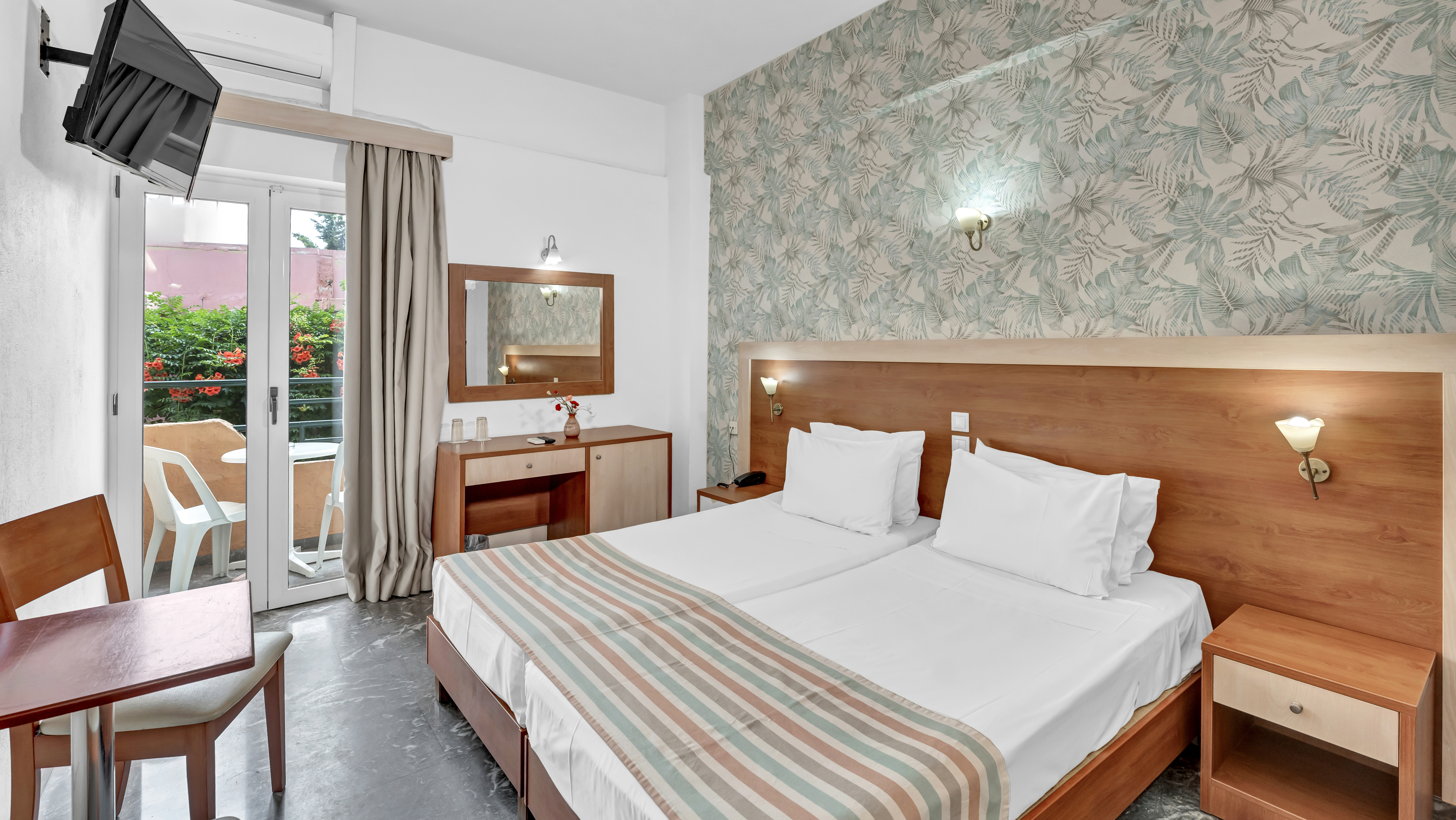 Double or Twin Standard