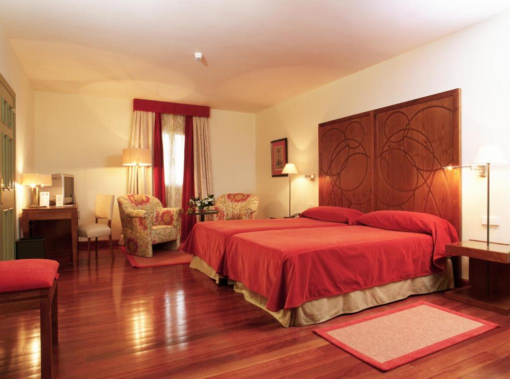 Double or Twin Standard