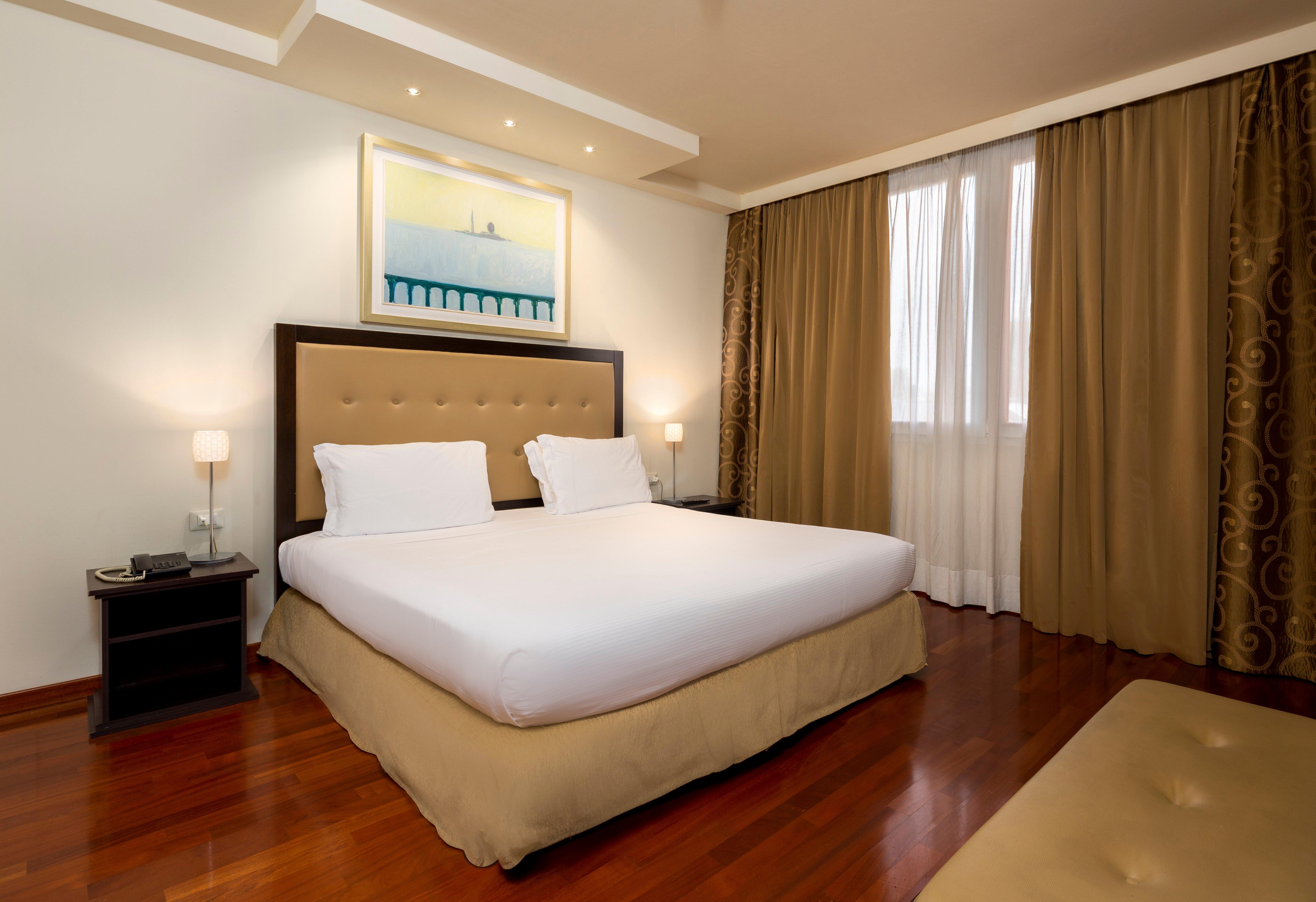 Suite Two Double Beds One Bedroom 