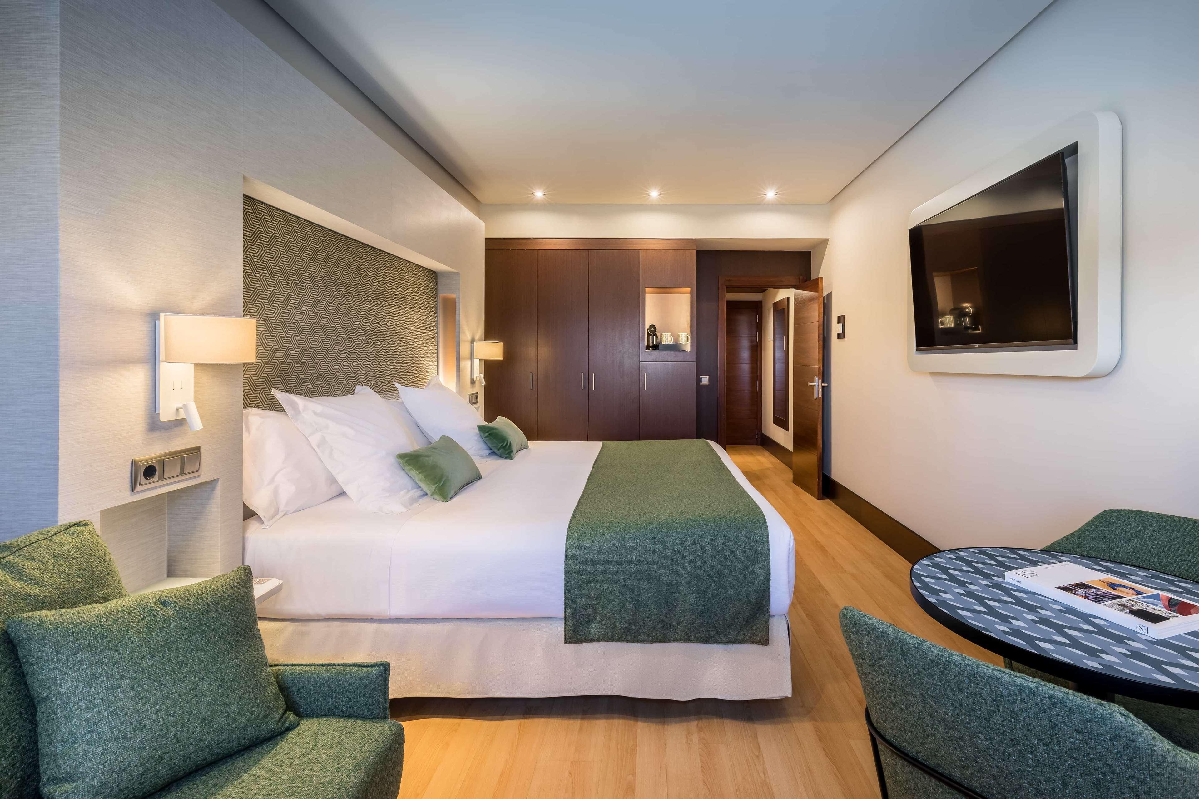 Room Deluxe with Views