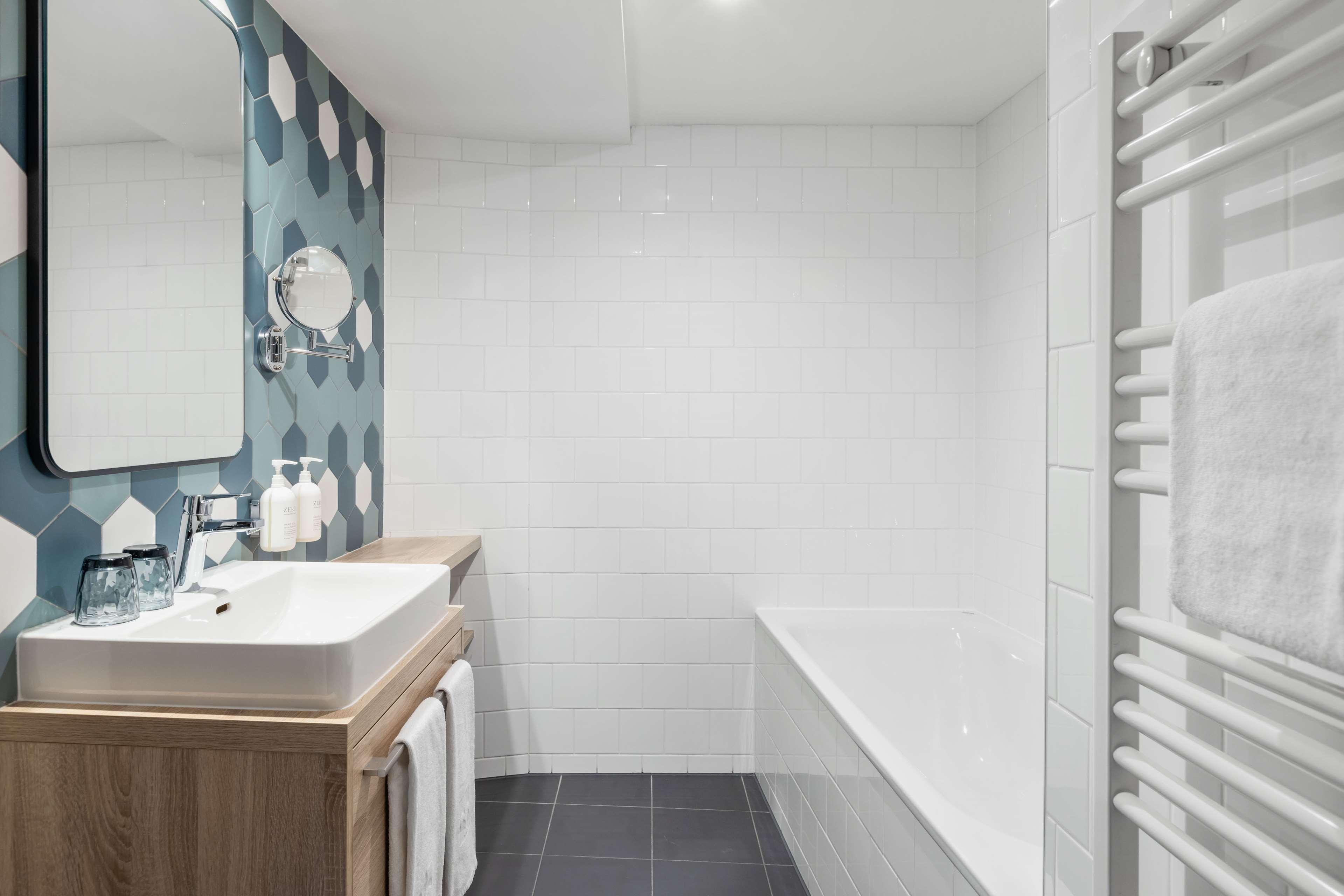 Double King Size Bed