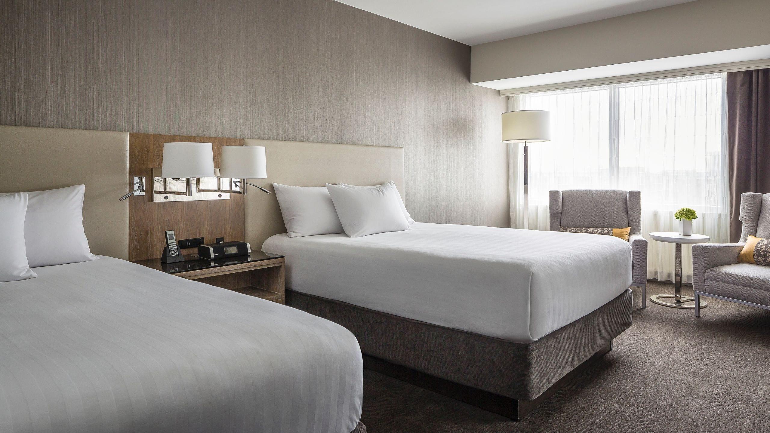 Double Deluxe Queen Bed