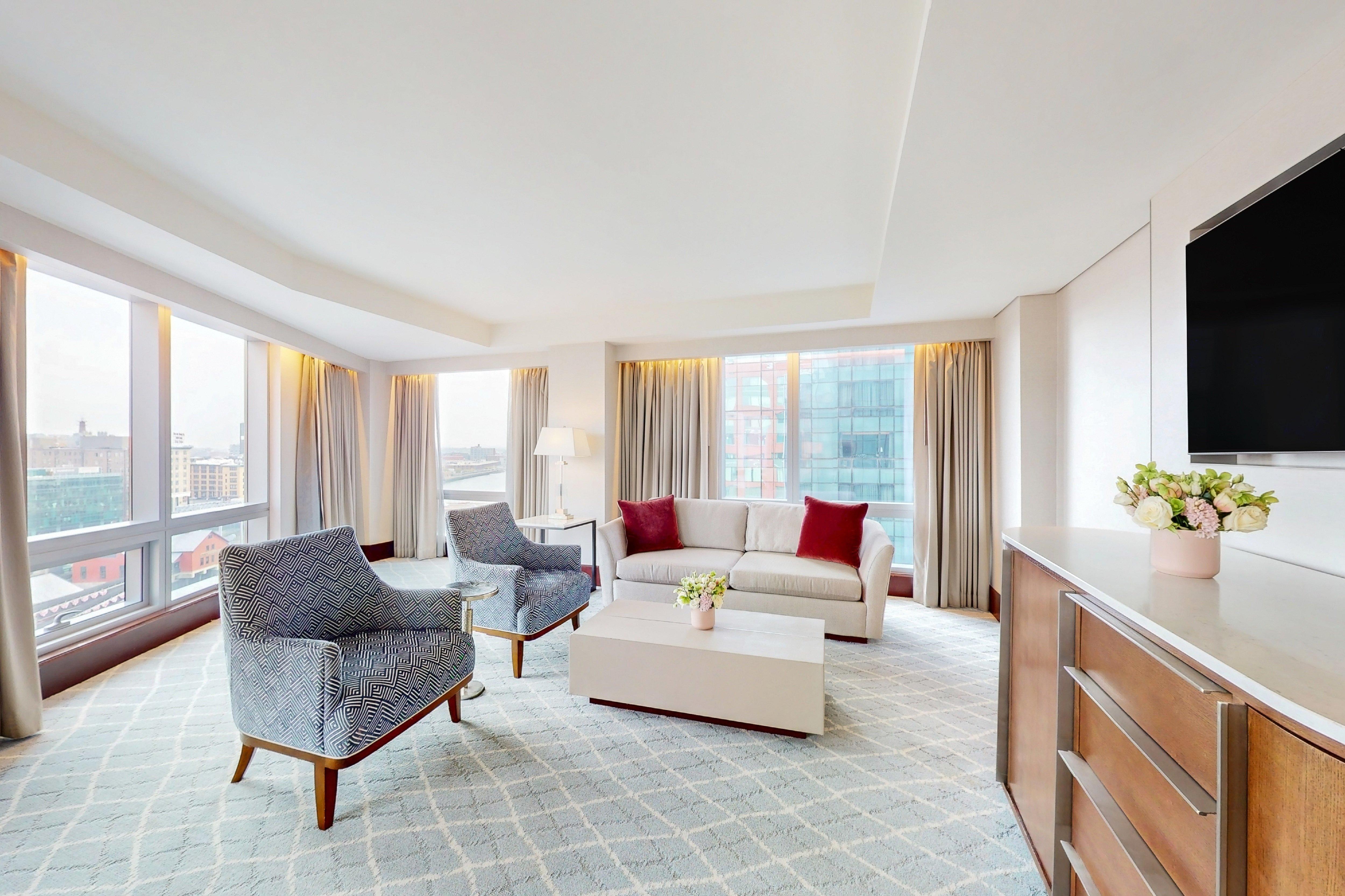 Suite Two Queen Beds One Bedroom