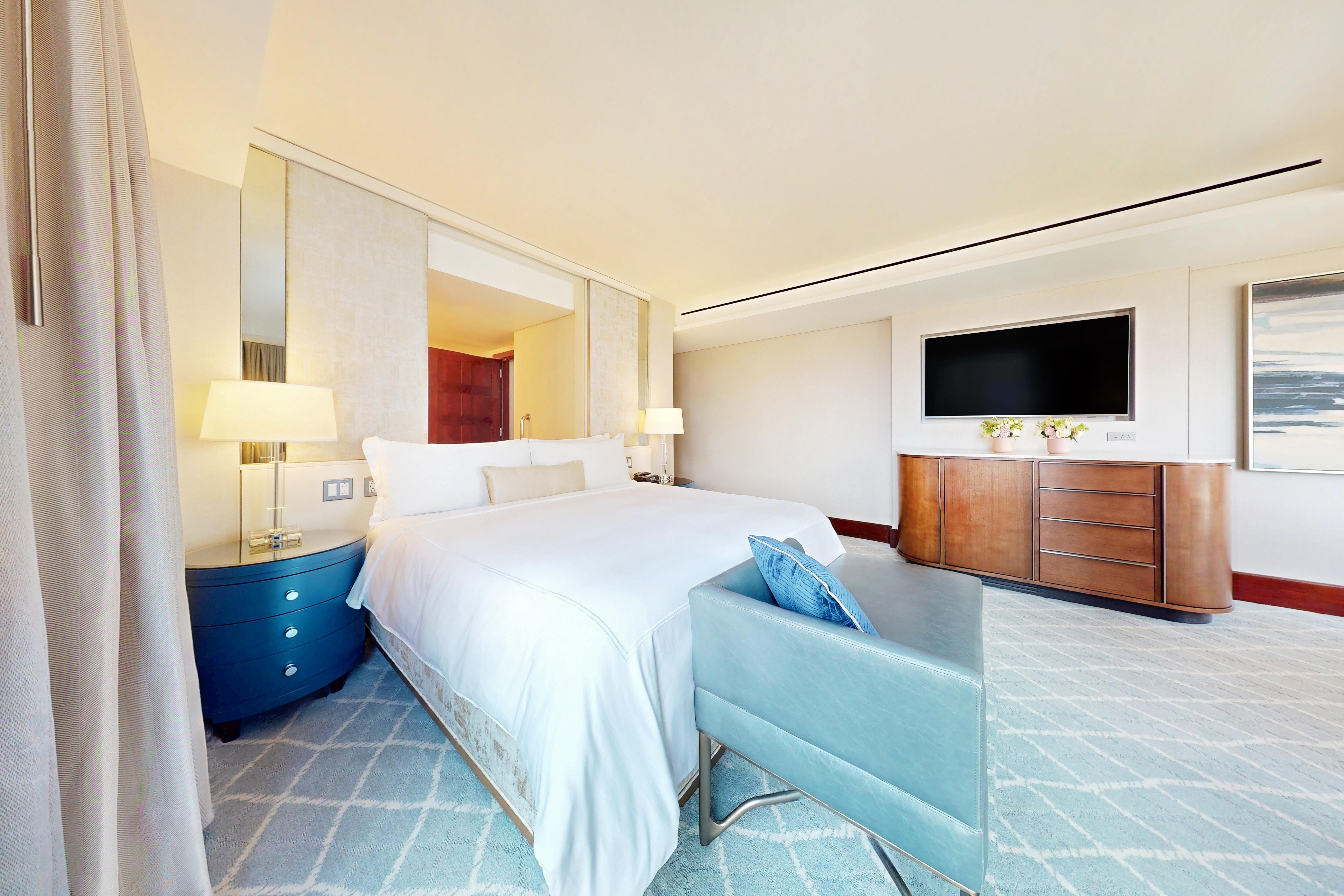 Double Classic King Bed