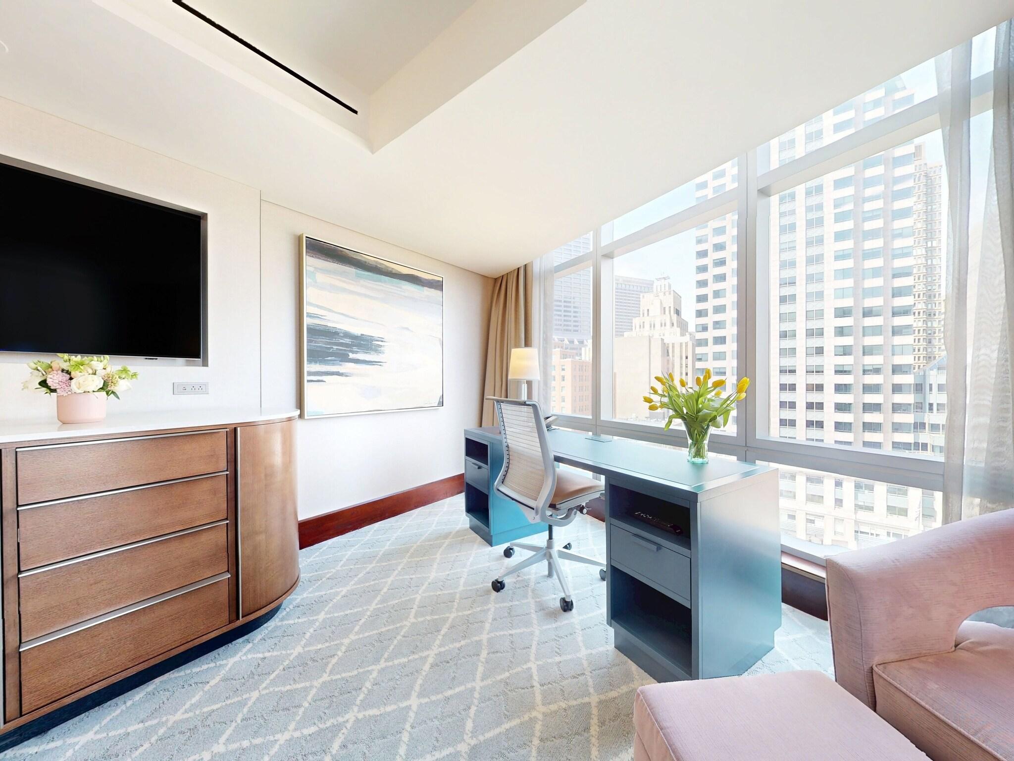 Quadruple Club Queen Bed