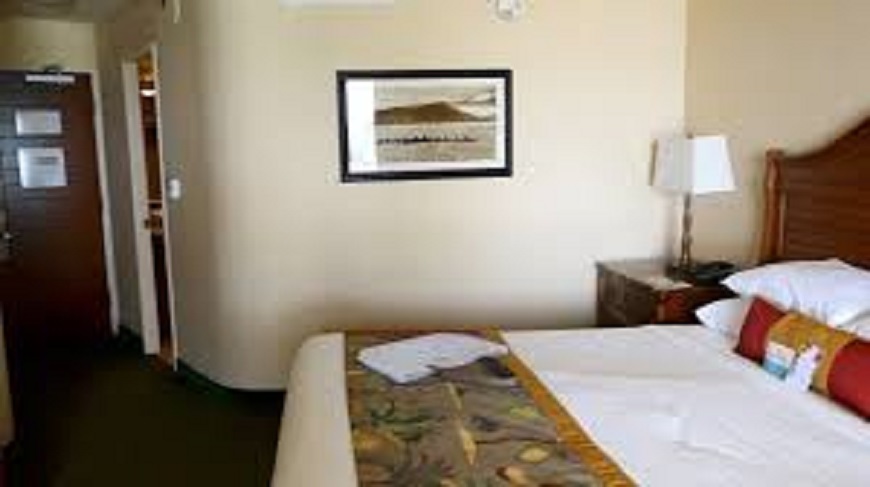 Double City View Queen Bed