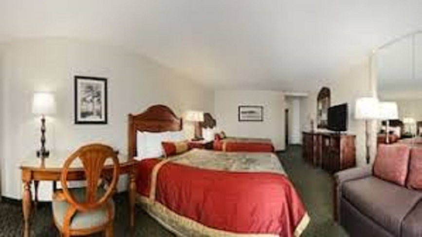 Double Partial Ocean View Queen Bed